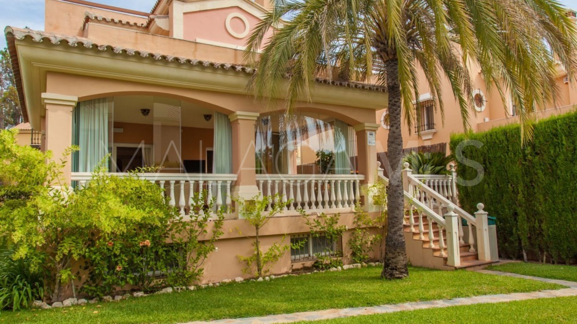 For sale villa in Marbella Centro