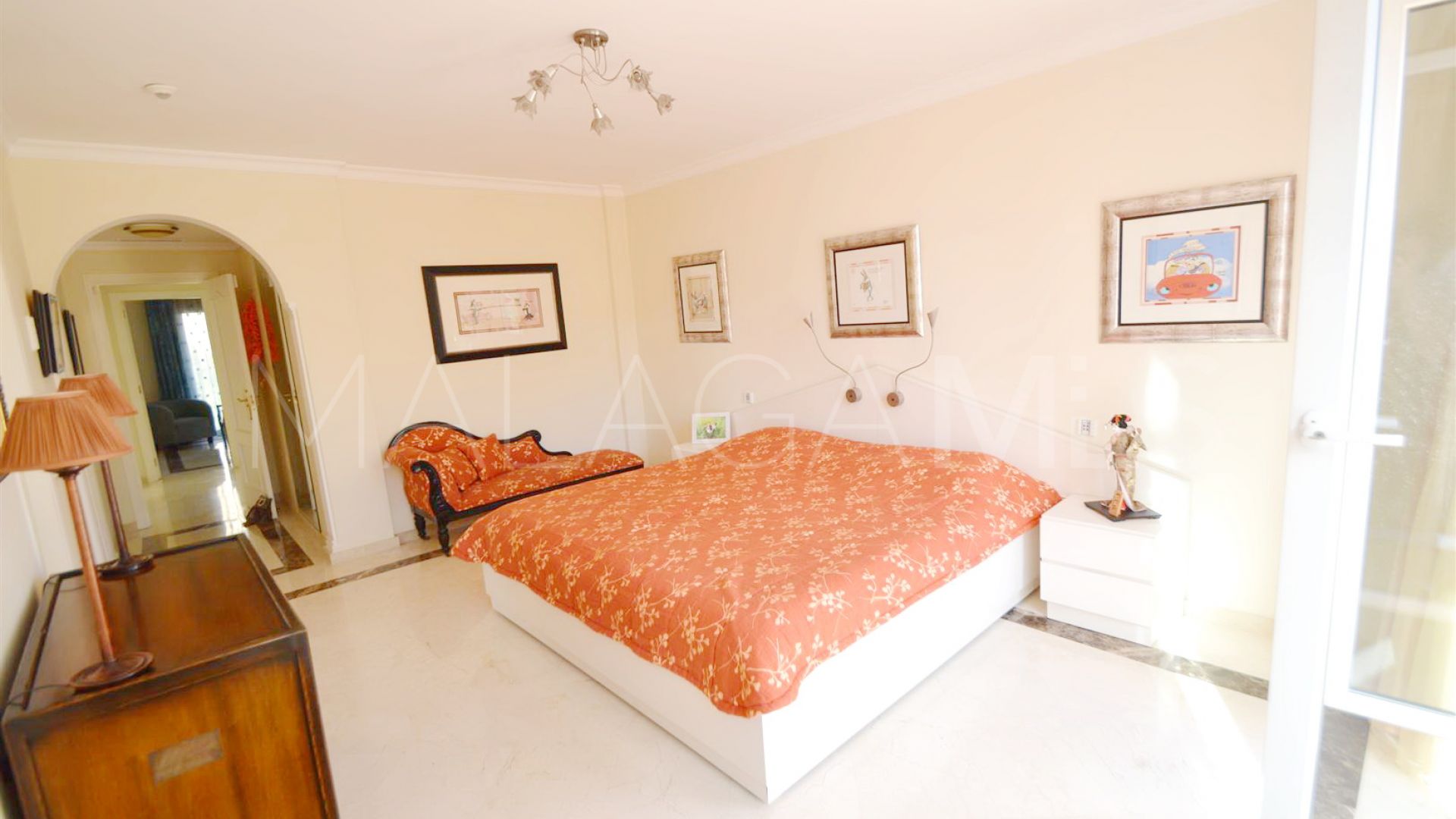 For sale villa in Marbella Centro