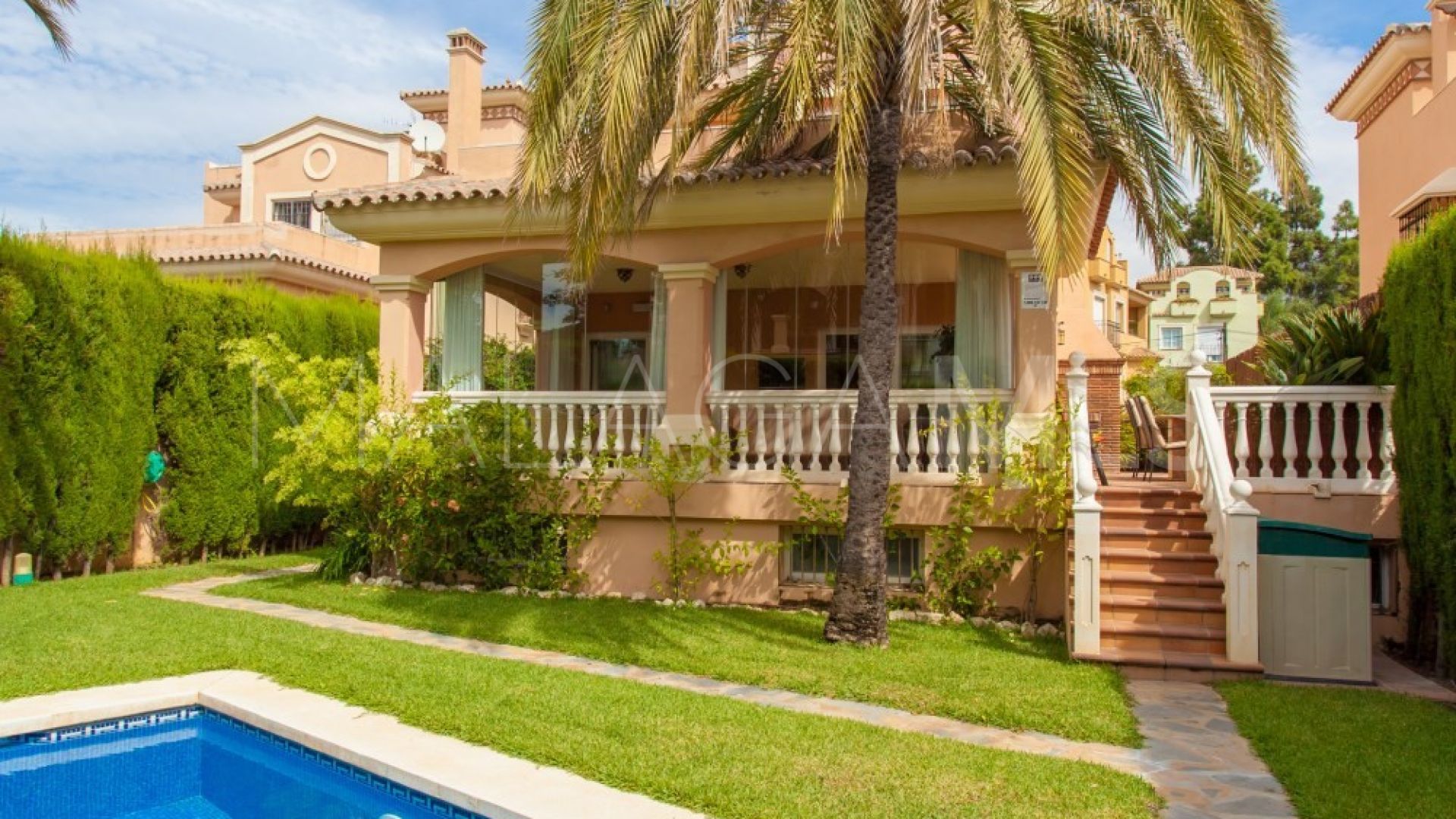 For sale villa in Marbella Centro