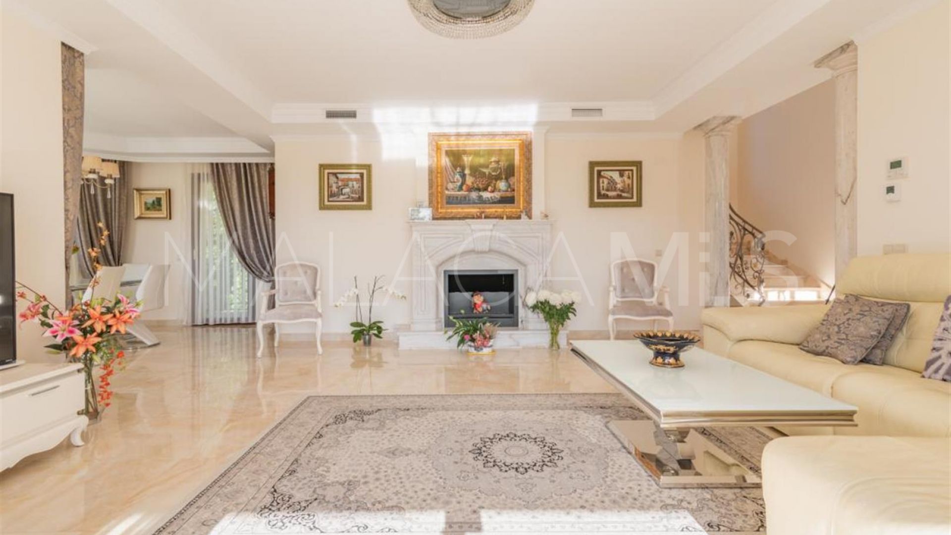 Villa for sale in Hacienda las Chapas