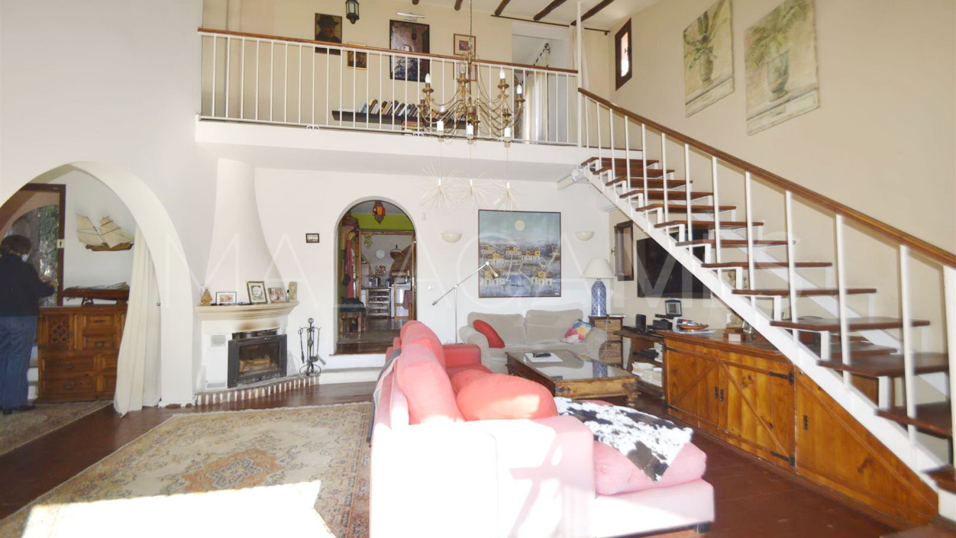Villa for sale in Artola