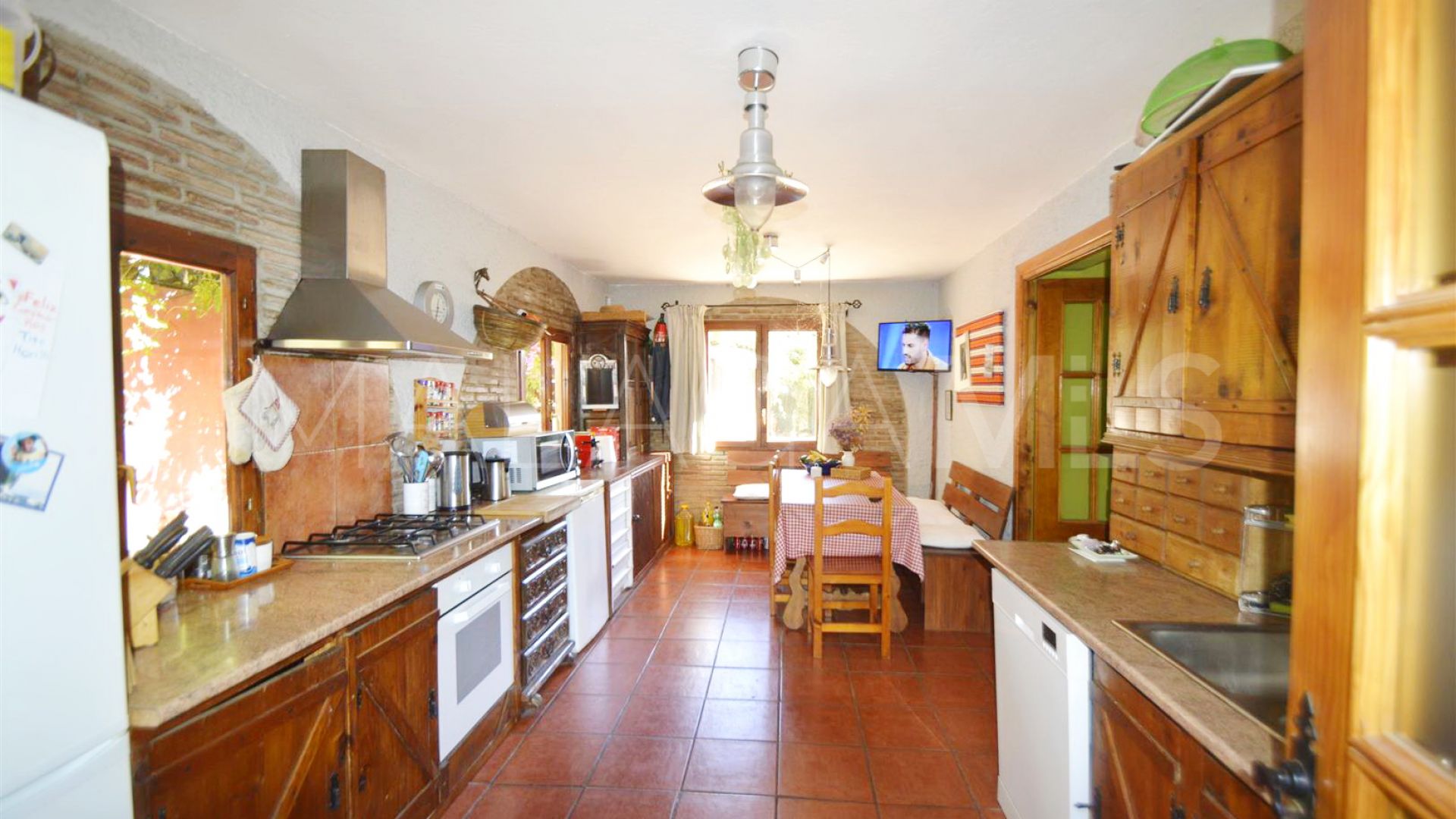 Villa for sale in Artola