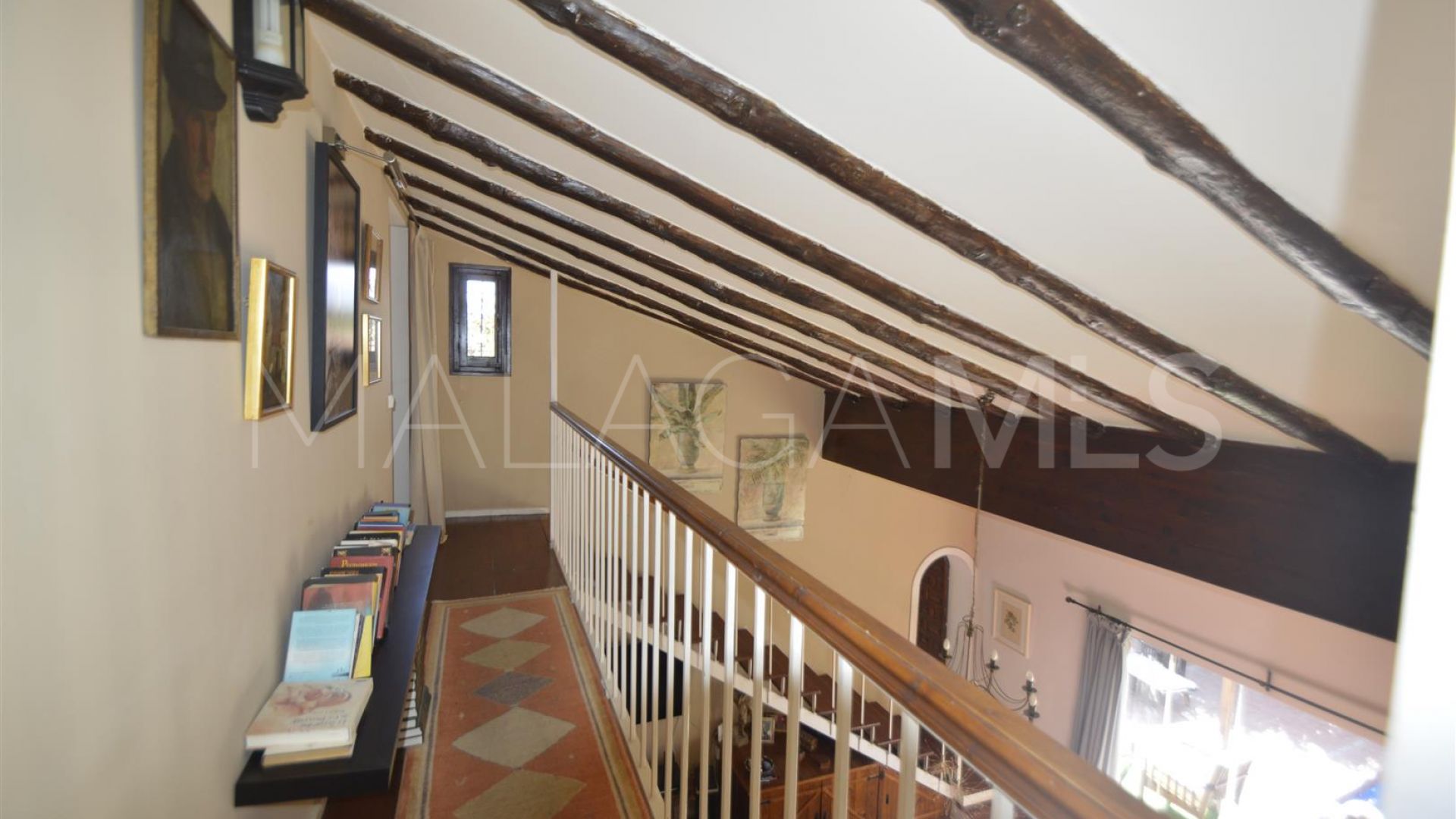 Villa for sale in Artola