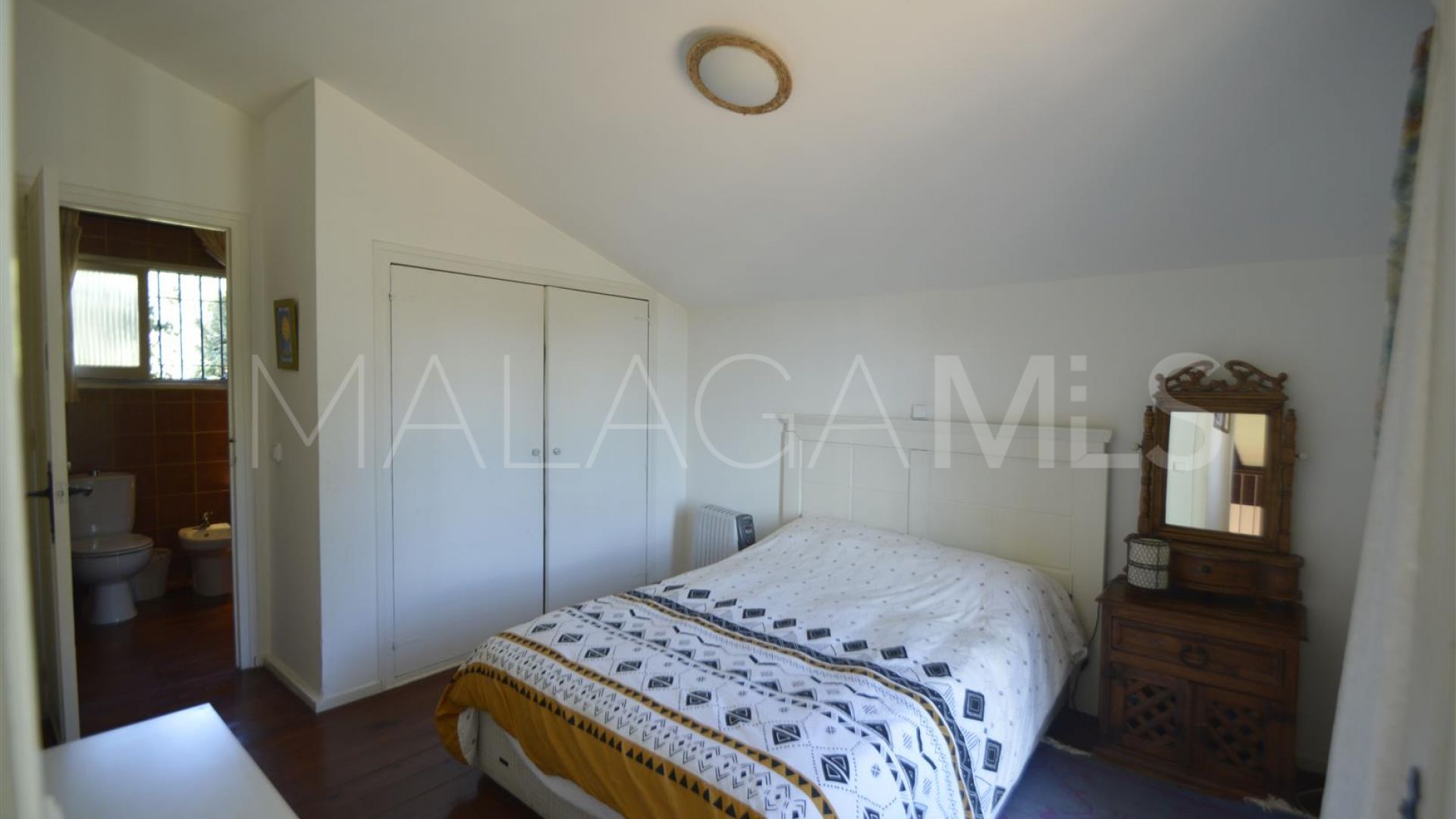Villa for sale in Artola