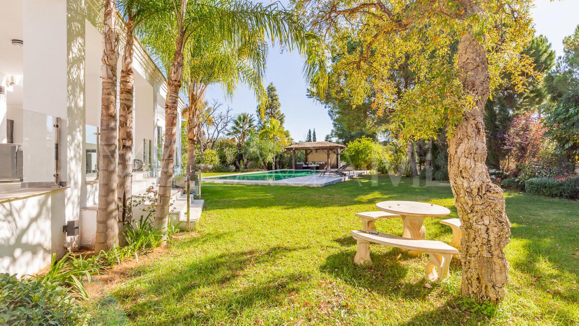 Villa for sale in Hacienda las Chapas