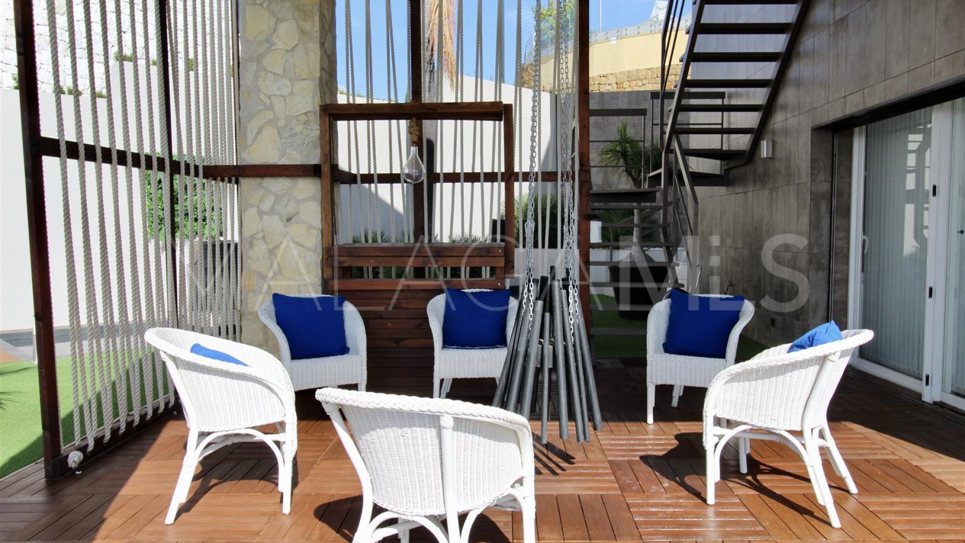 For sale 4 bedrooms villa in Atalaya Fairways