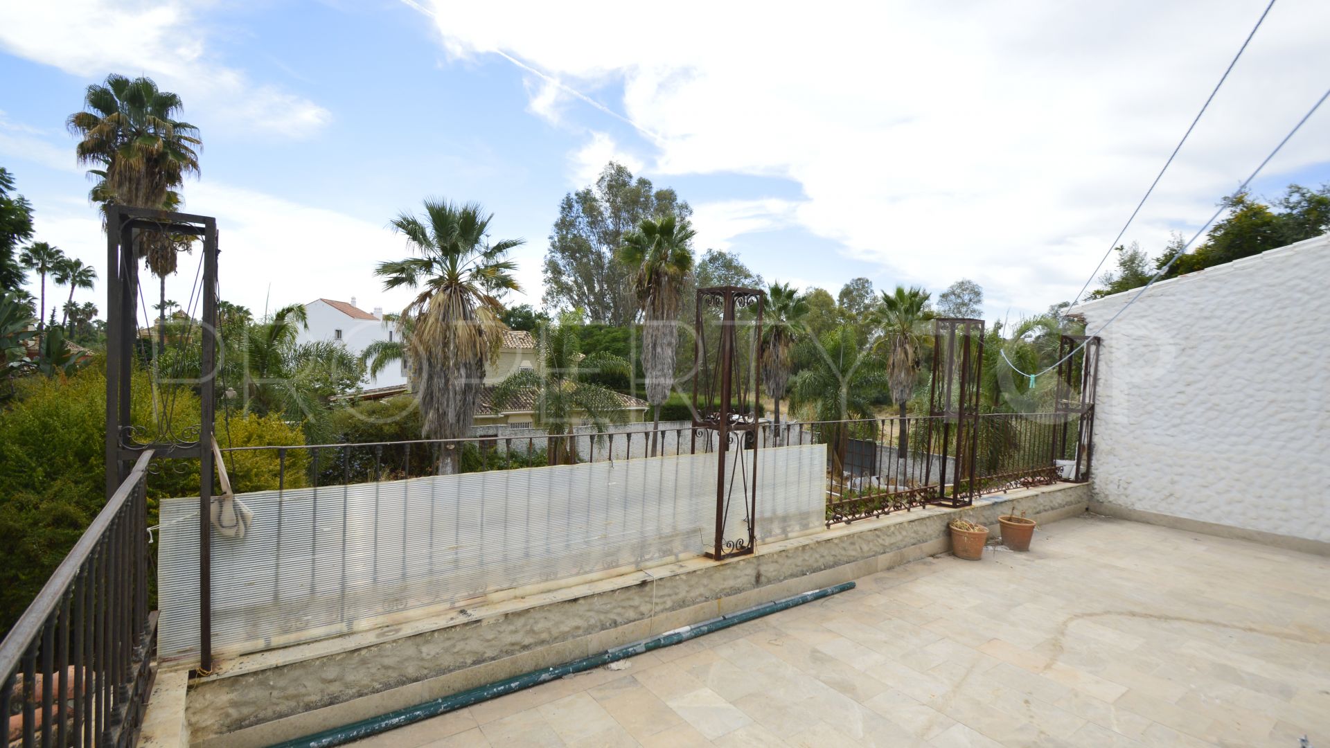 5 bedrooms Nueva Andalucia villa for sale