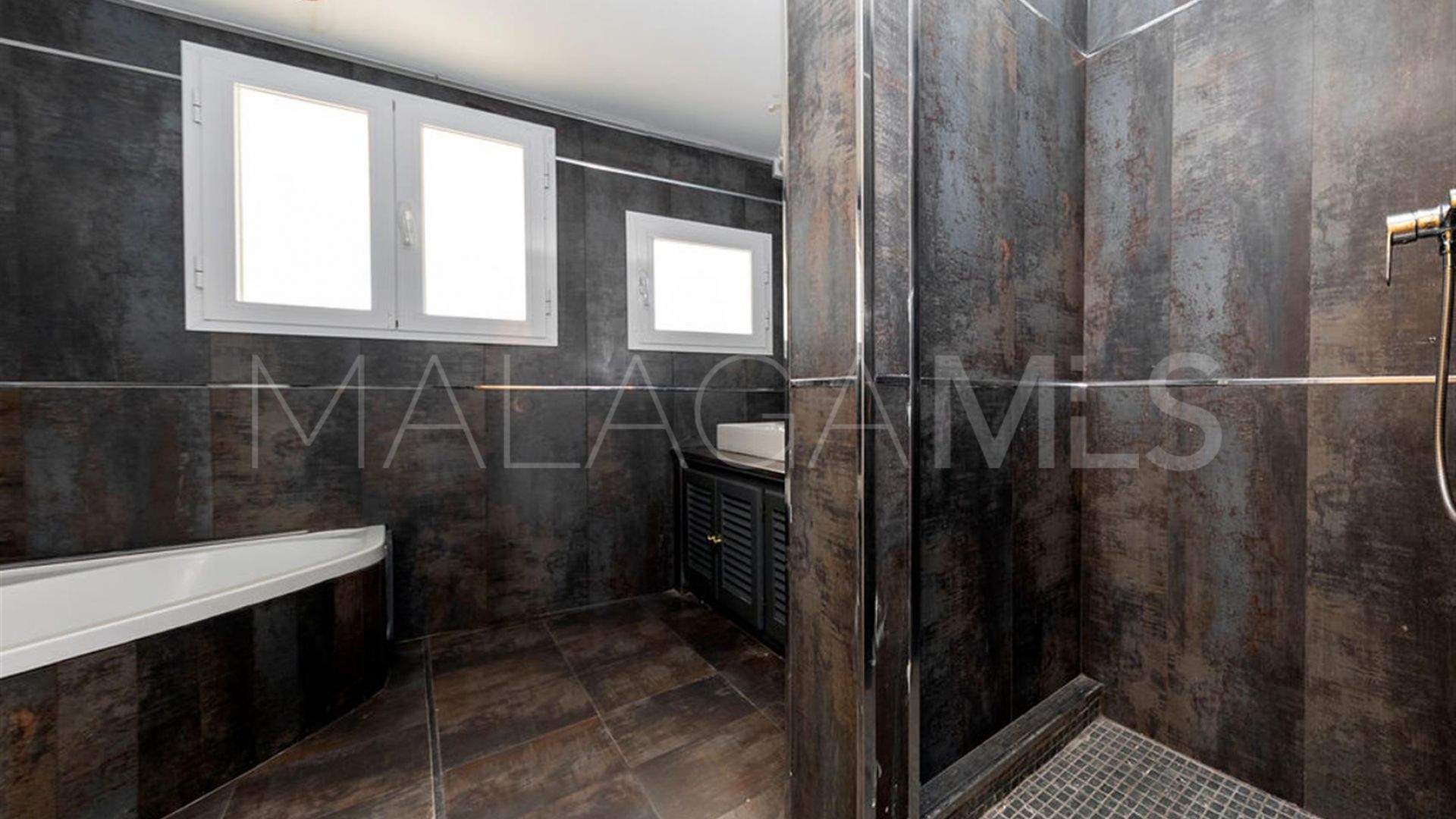 Villa with 5 bedrooms for sale in Puerto del Almendro