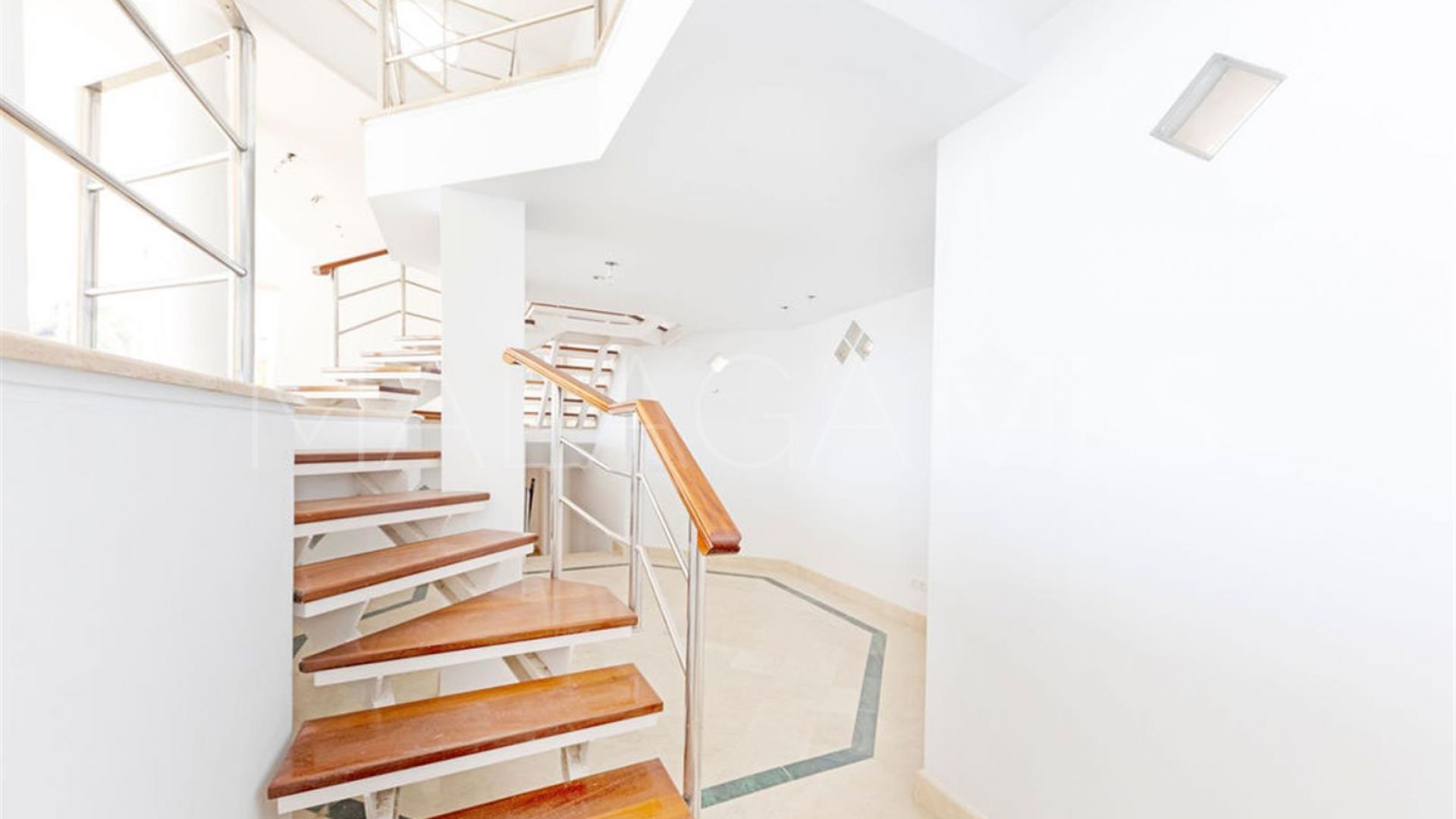 Villa with 5 bedrooms for sale in Puerto del Almendro