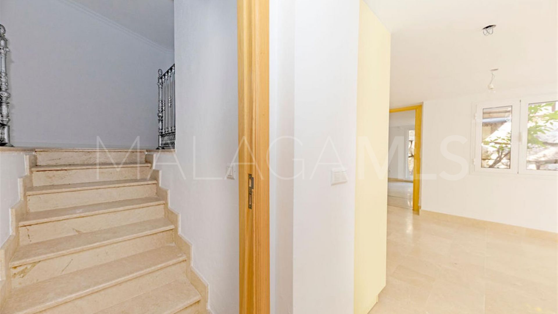 Villa with 5 bedrooms for sale in Puerto del Almendro