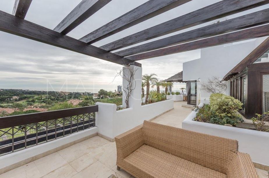 For sale Rio Real penthouse with 3 bedrooms