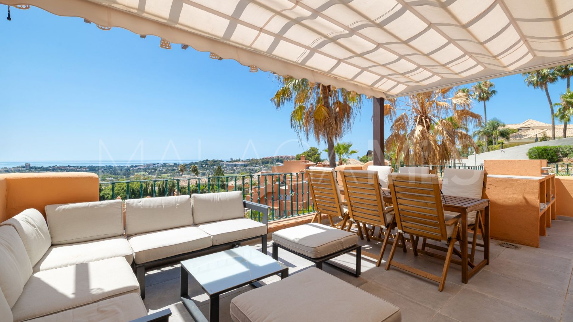 Duplex penthouse with 3 bedrooms for sale in Les Belvederes