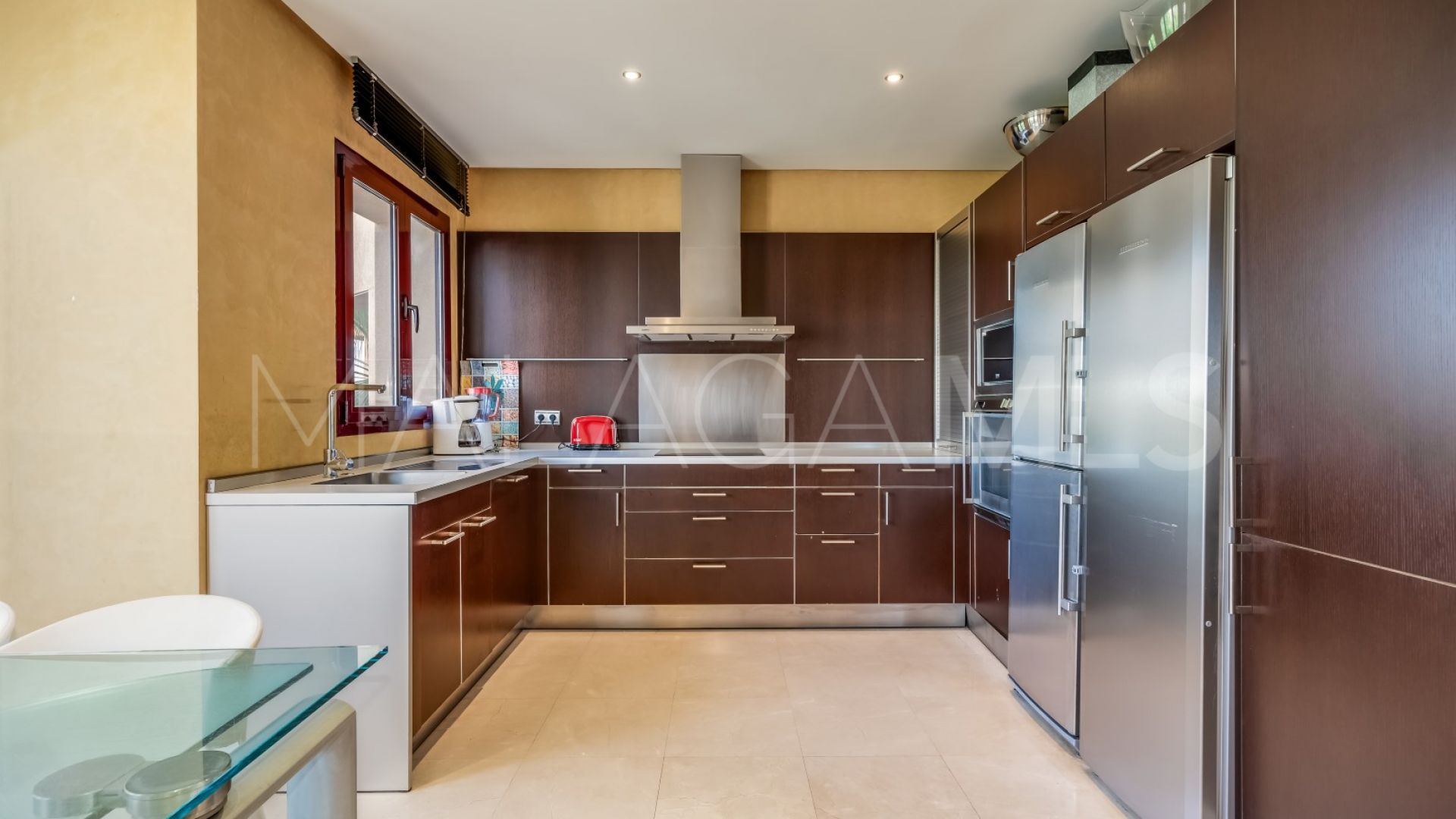 Duplex penthouse for sale in Malibu