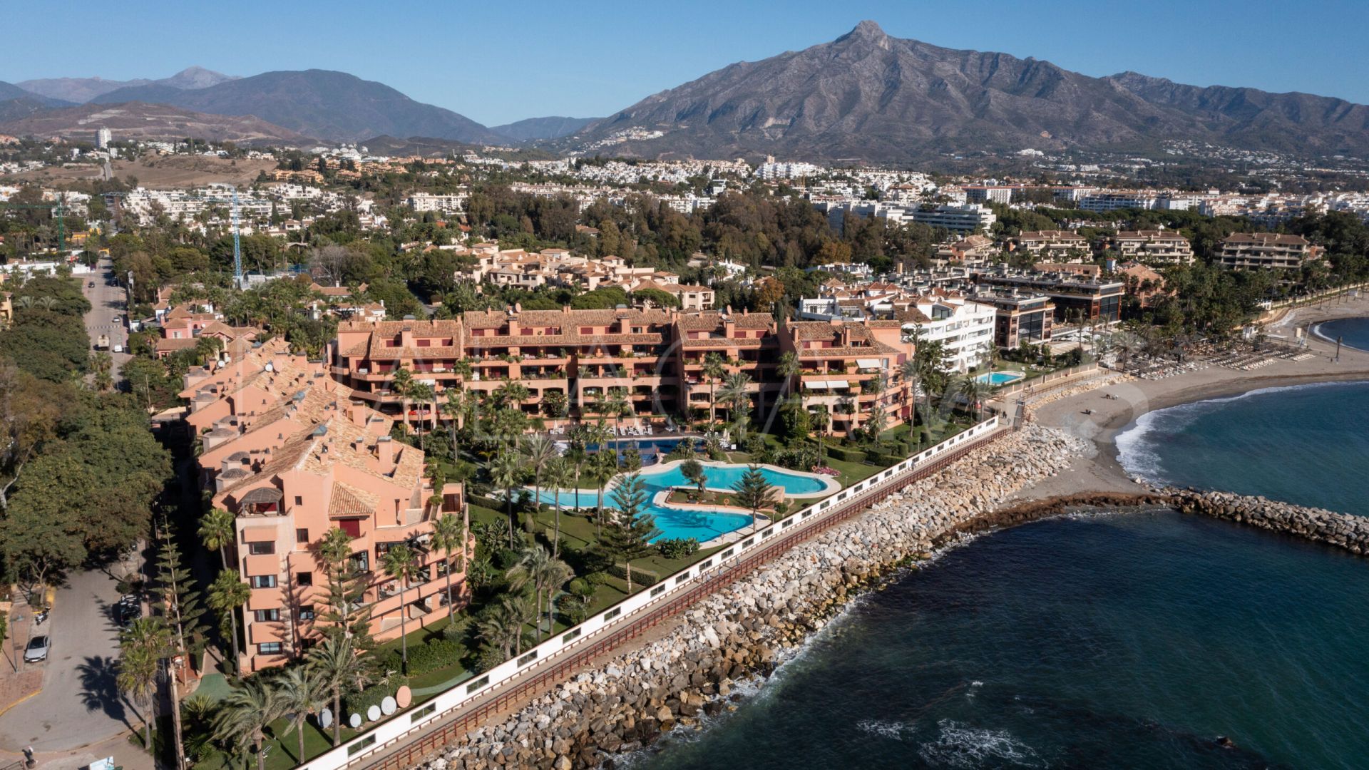 Duplex penthouse for sale in Malibu
