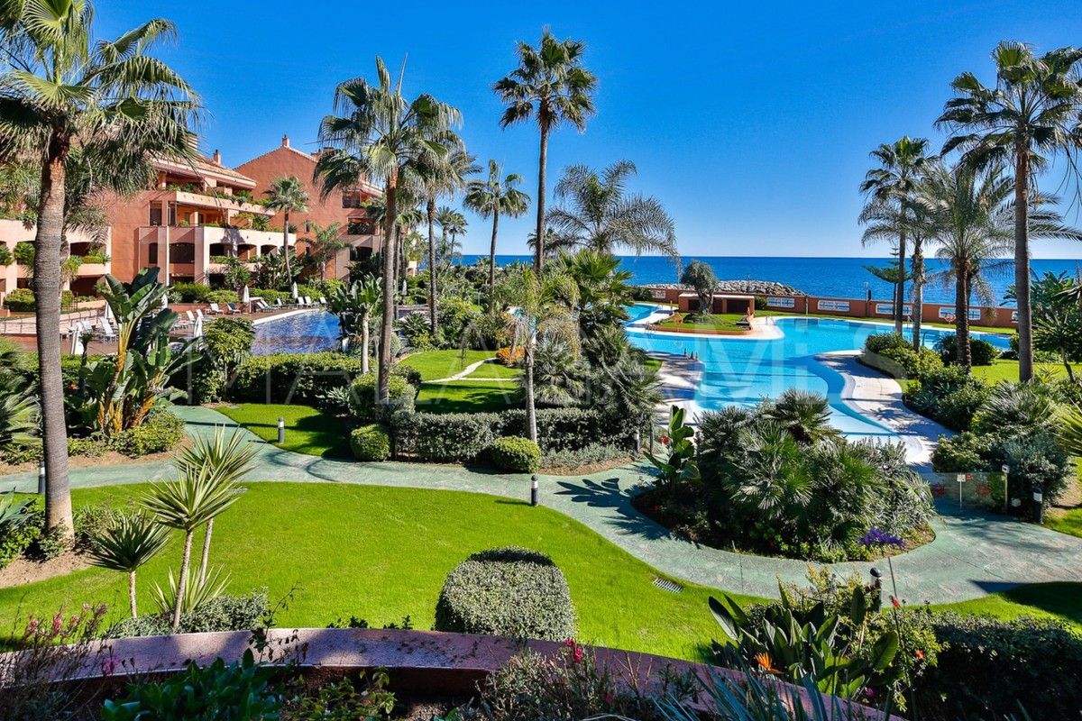 Duplex penthouse for sale in Malibu