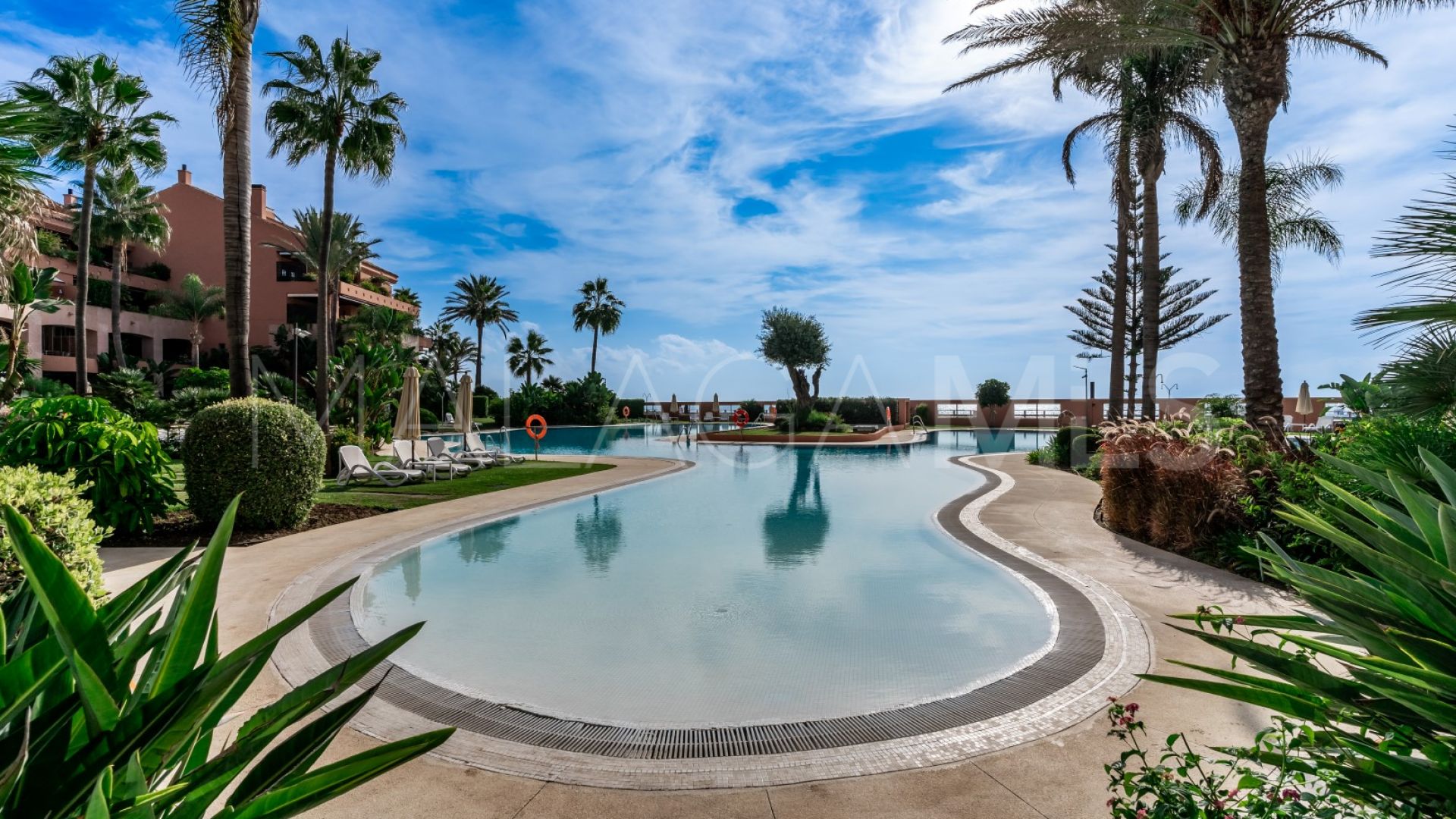Duplex penthouse for sale in Malibu