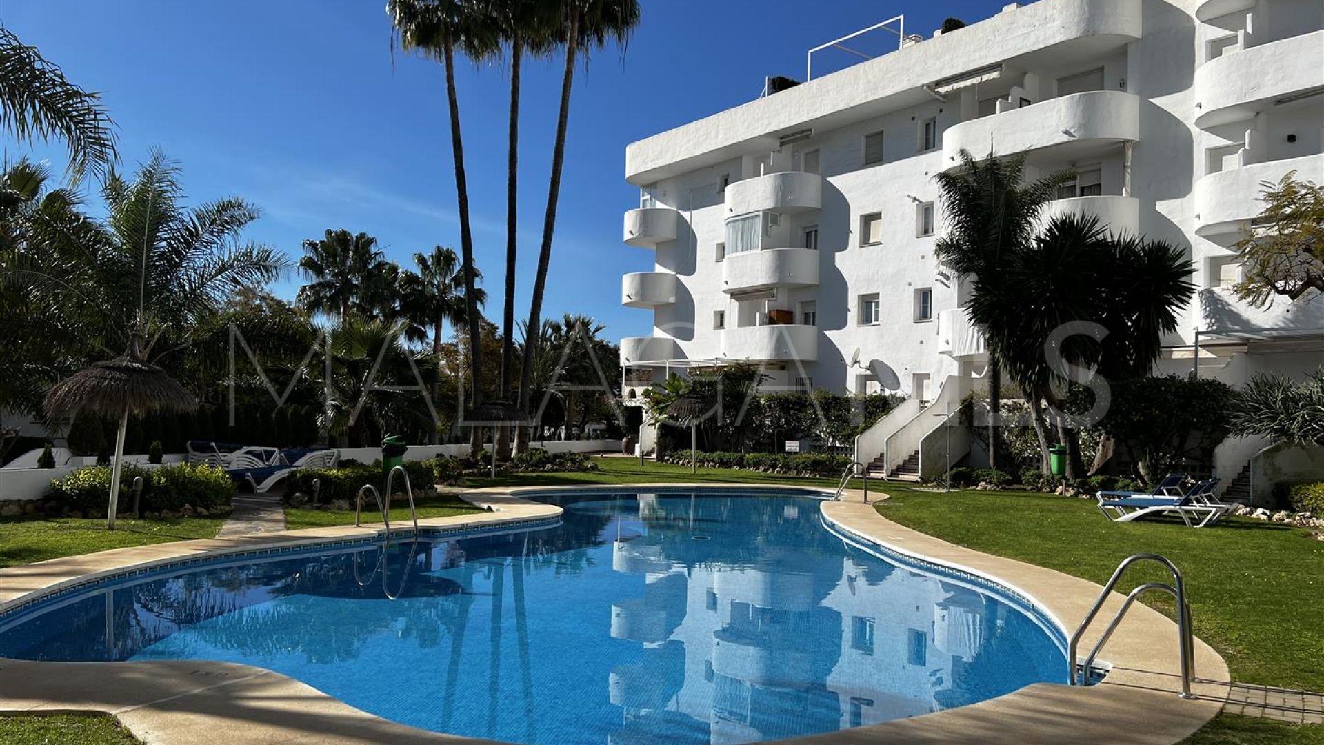 For sale apartment with 3 bedrooms in Marbella Real