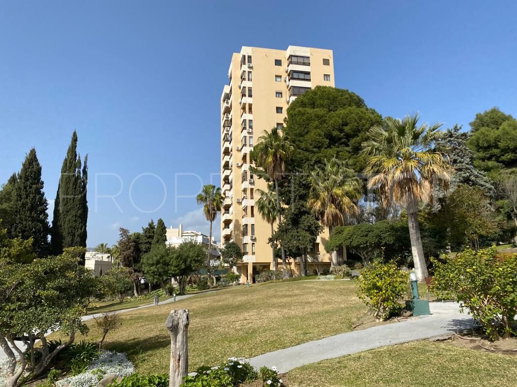 Apartment for sale in Torres de Aloha with 1 bedroom