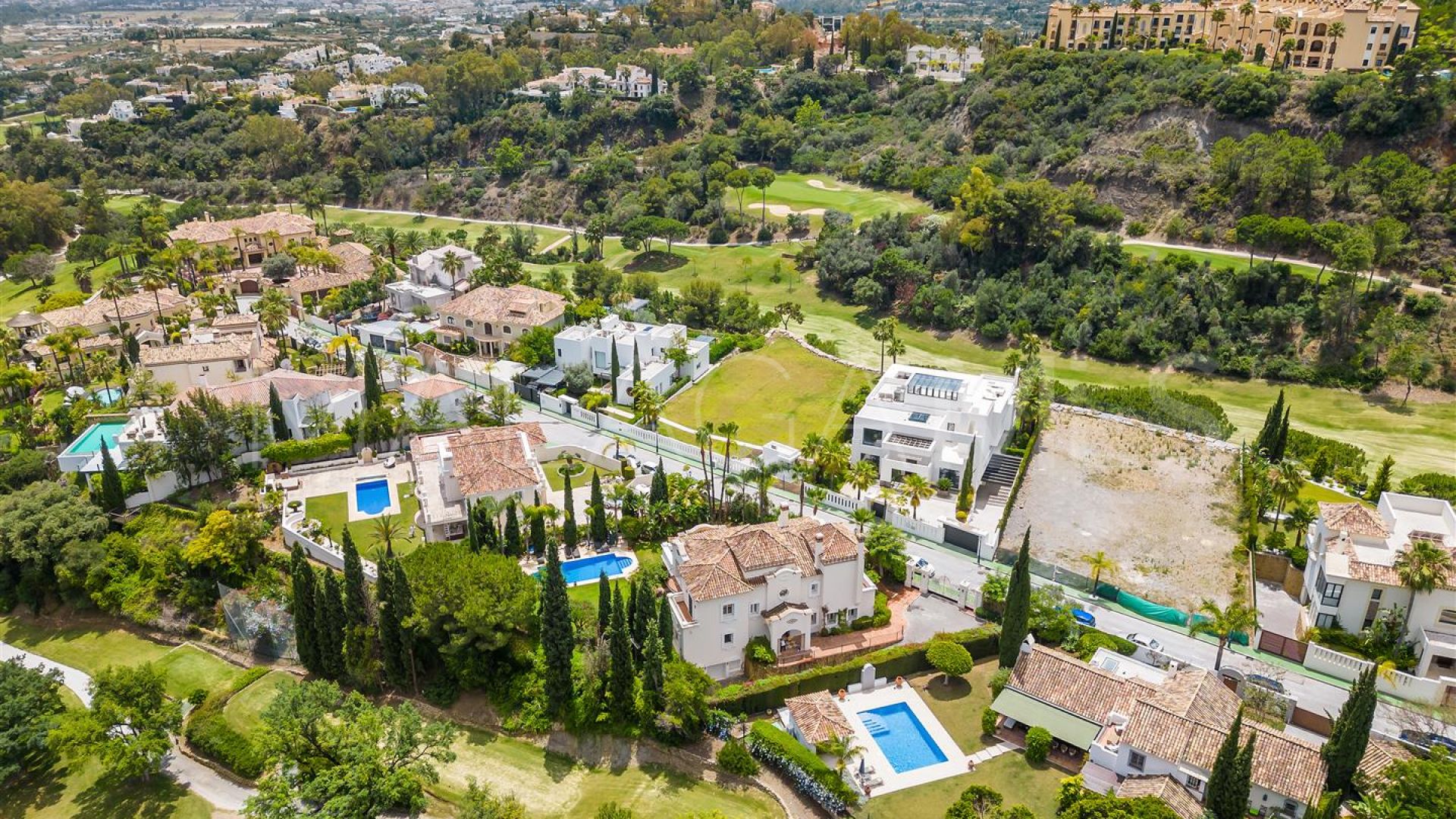 For sale La Reserva de la Quinta villa with 5 bedrooms