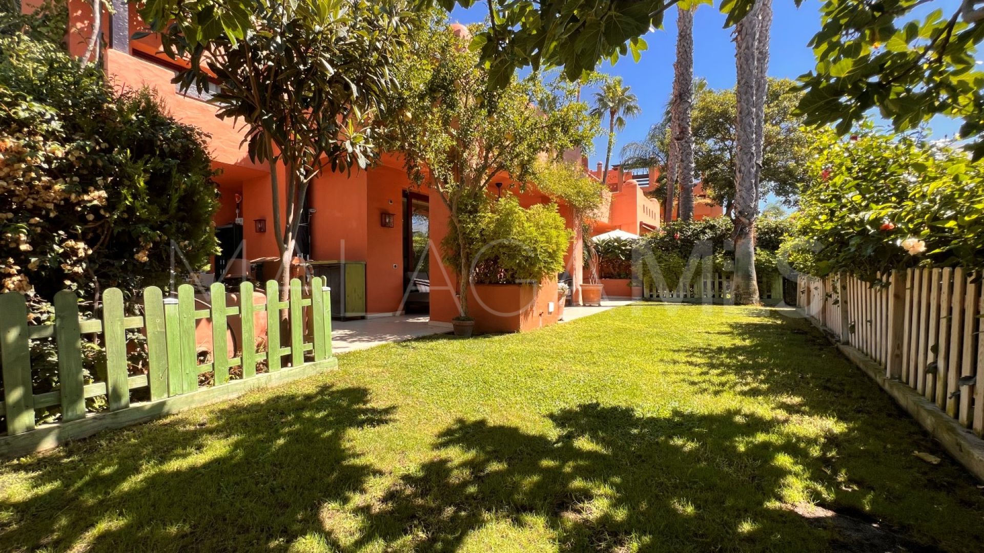 Maison jumelée for sale in Altos de Puente Romano