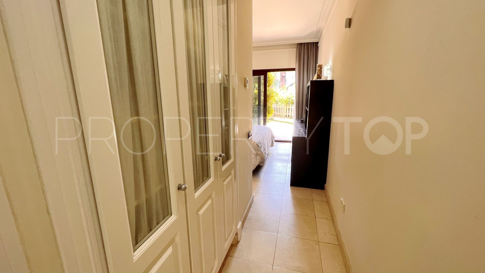 4 bedrooms semi detached house for sale in Altos de Puente Romano