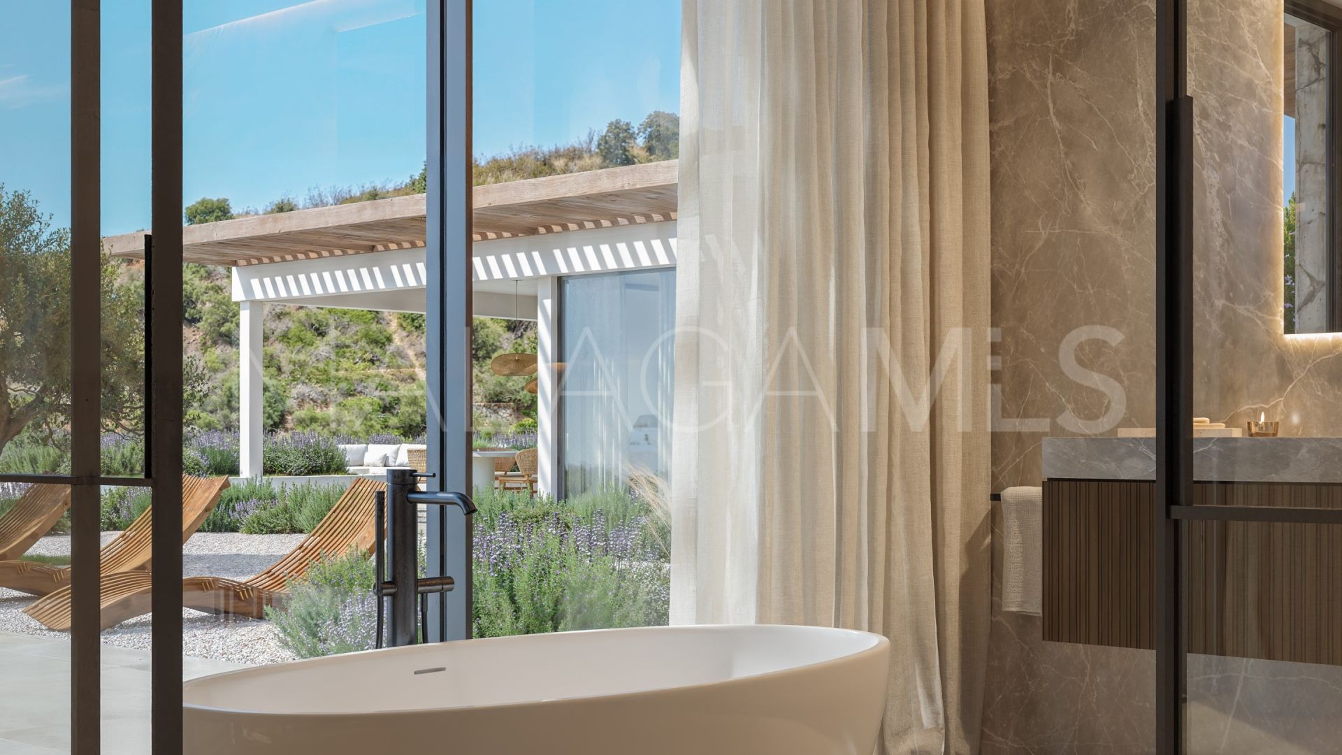 Villa for sale in Los Altos de los Monteros