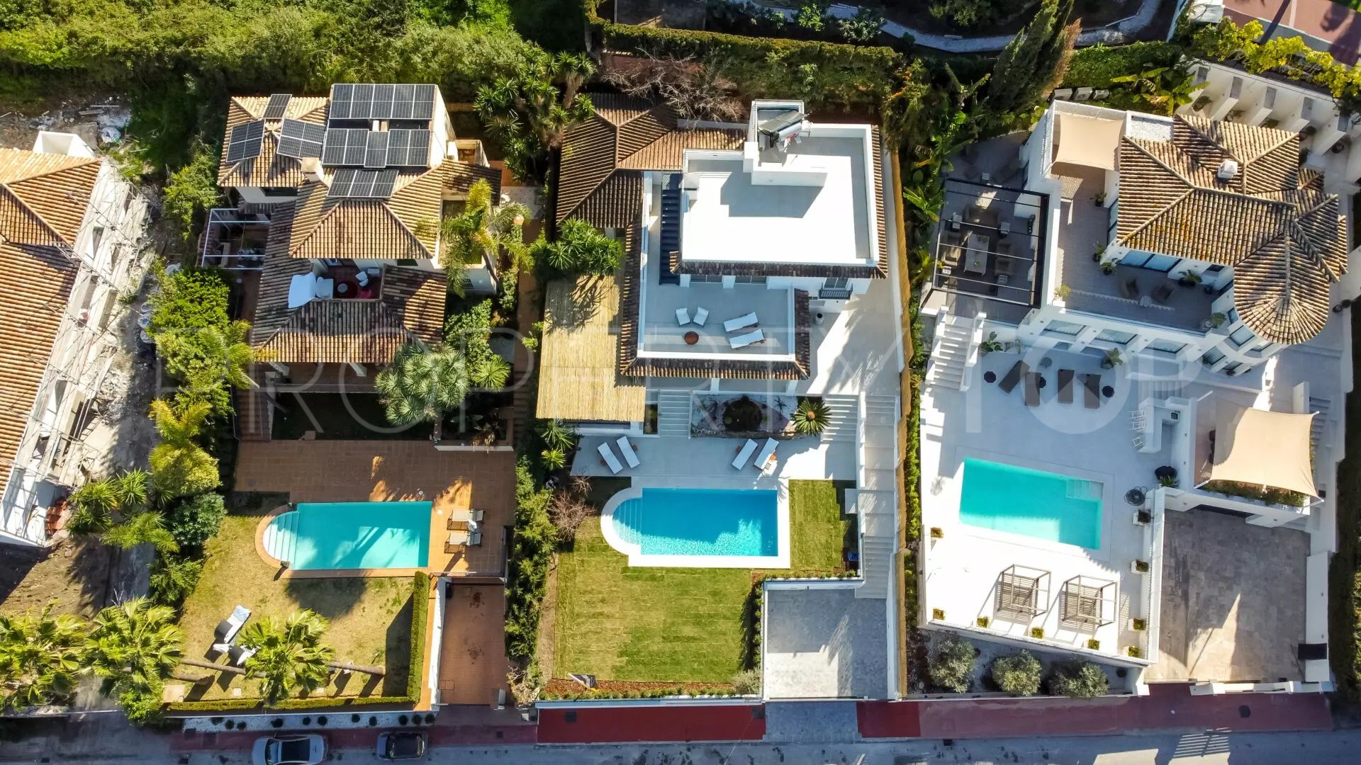 Se vende villa en Las Brisas