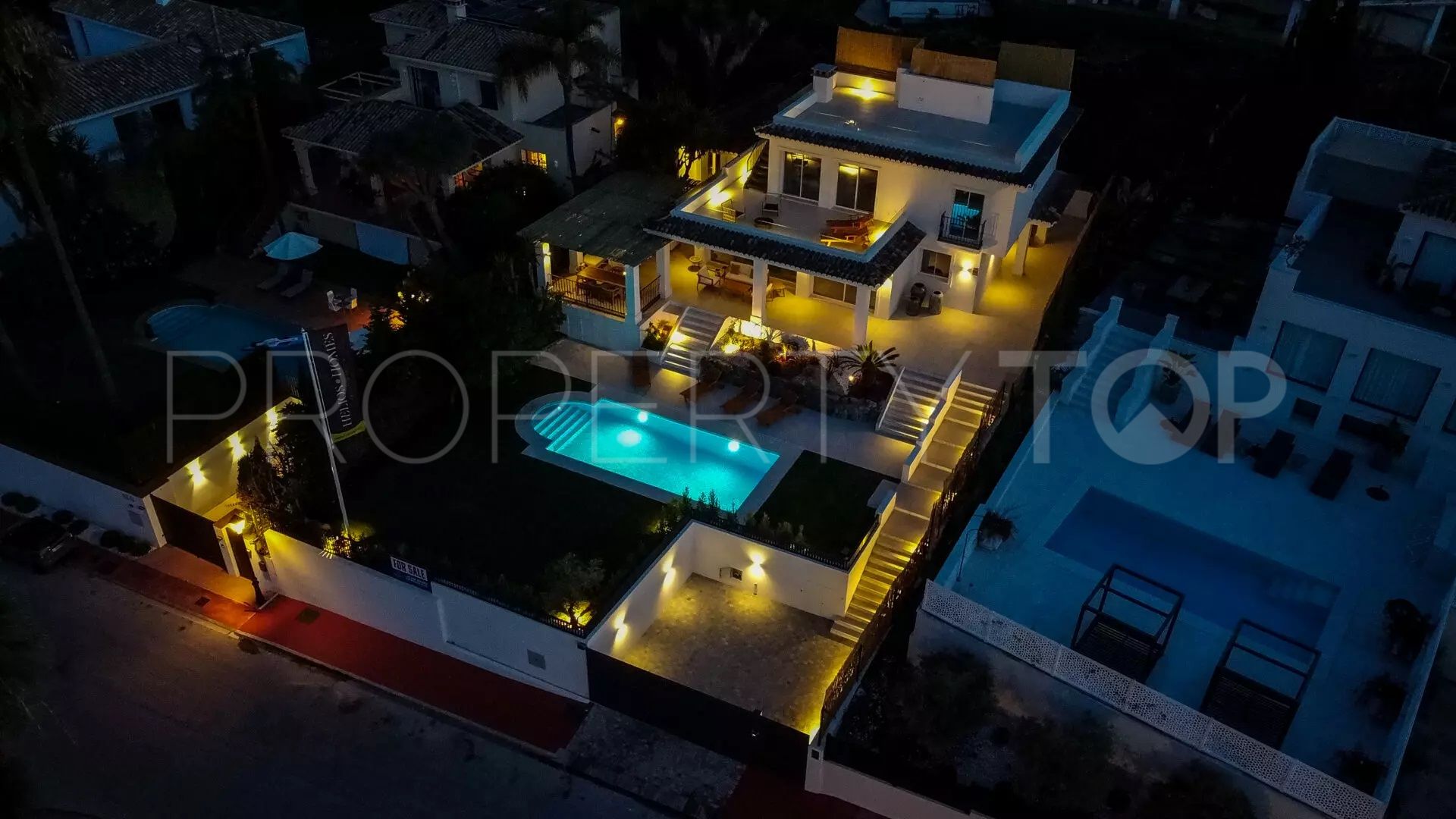 Se vende villa en Las Brisas