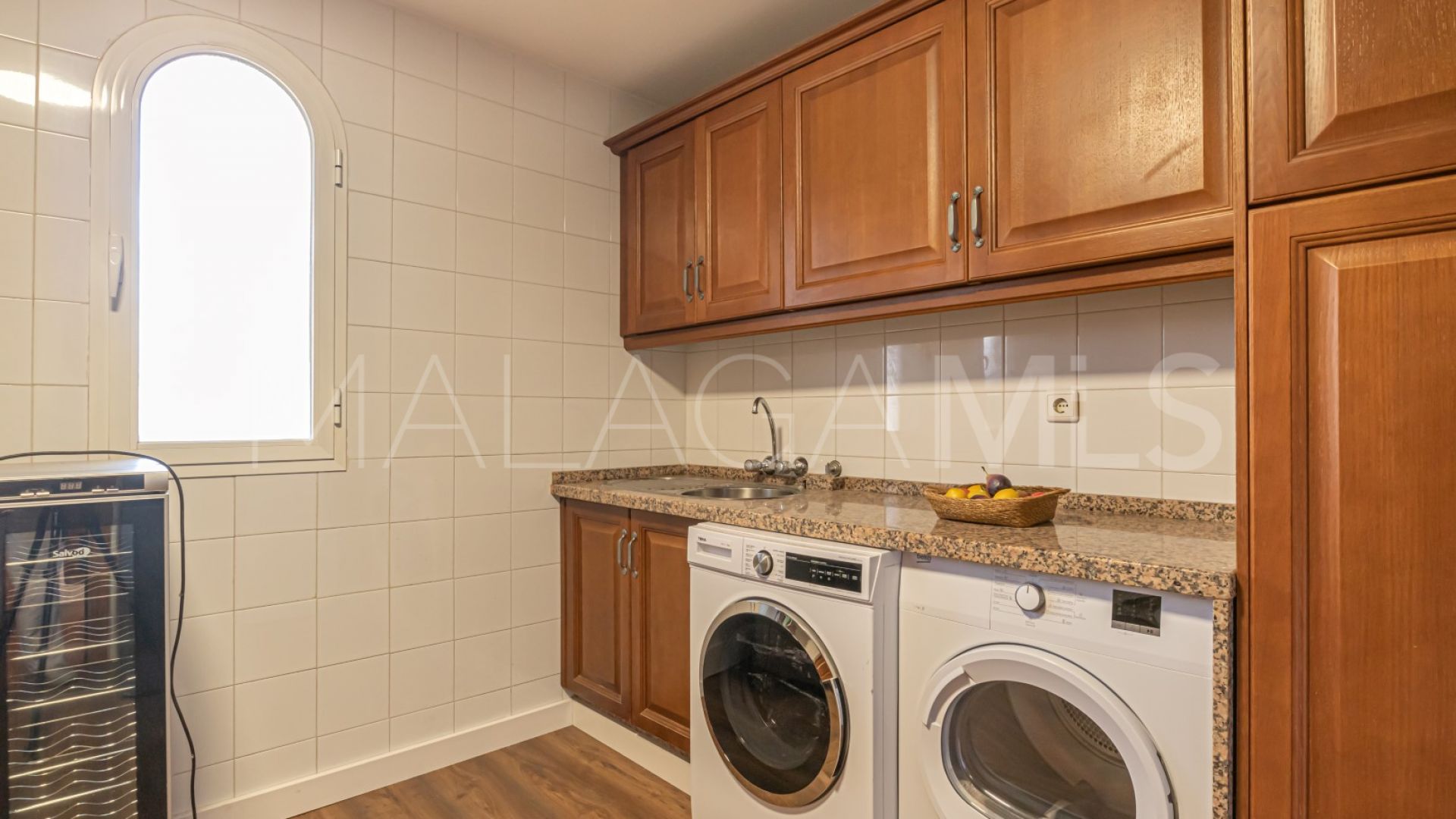 Buy Guadalmina Alta 6 bedrooms villa