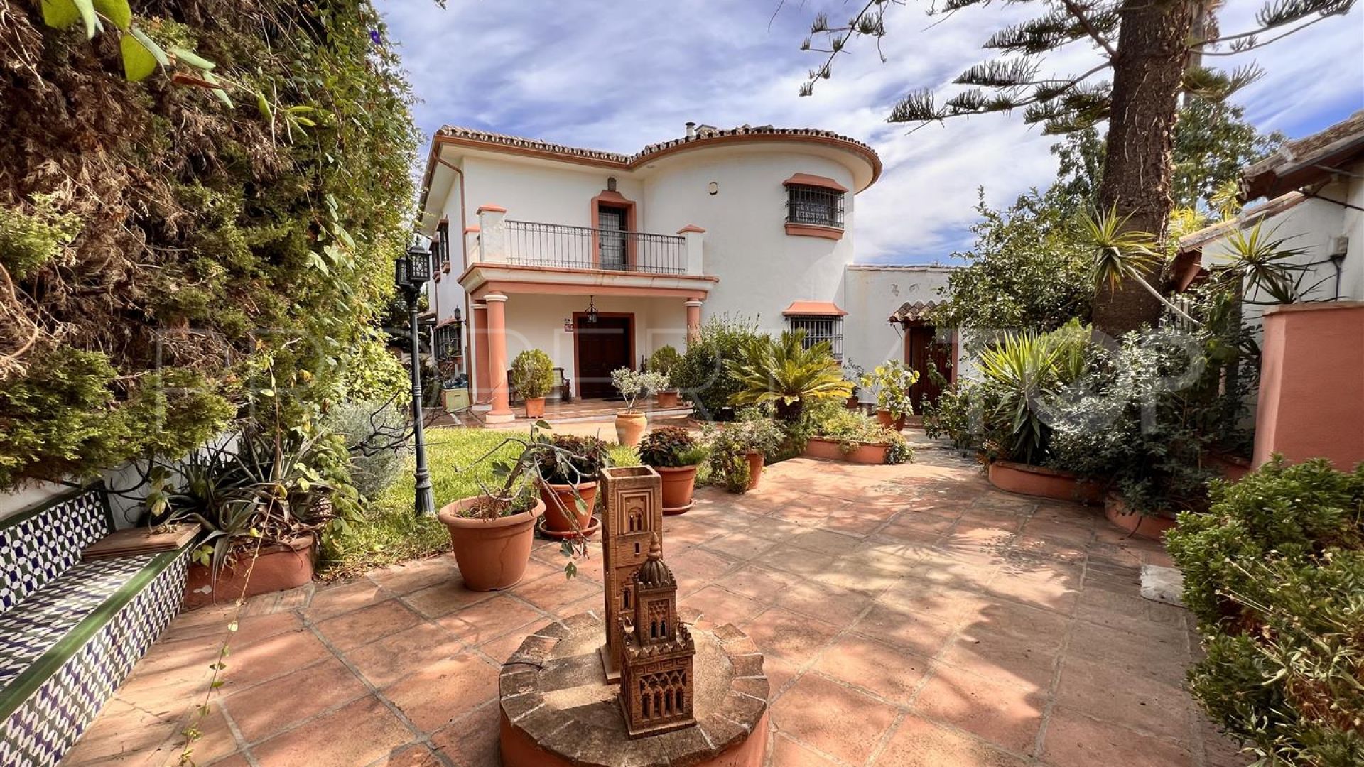 Villa con 6 dormitorios en venta en El Mirador