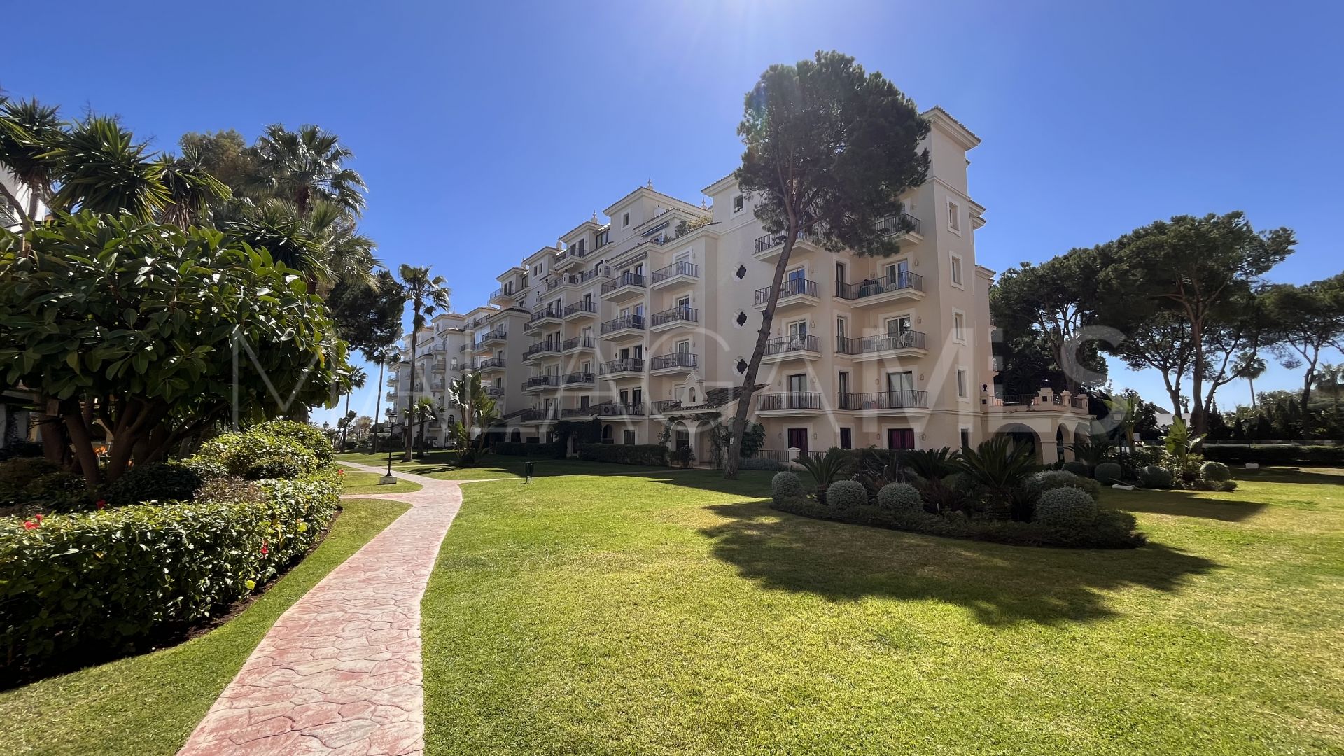 For sale apartment with 3 bedrooms in Andalucia del Mar