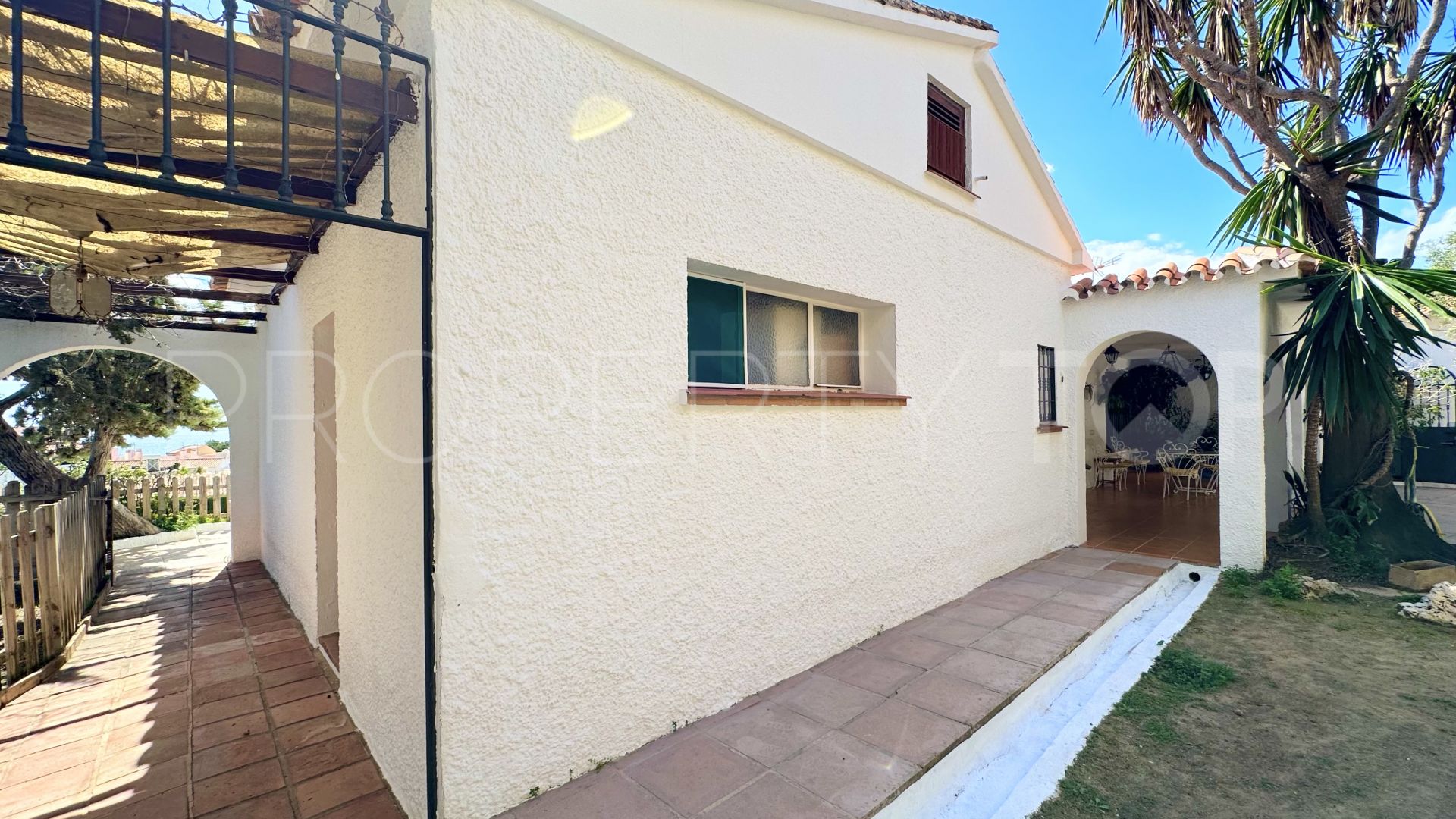 Casa en venta con 3 dormitorios en Torreblanca