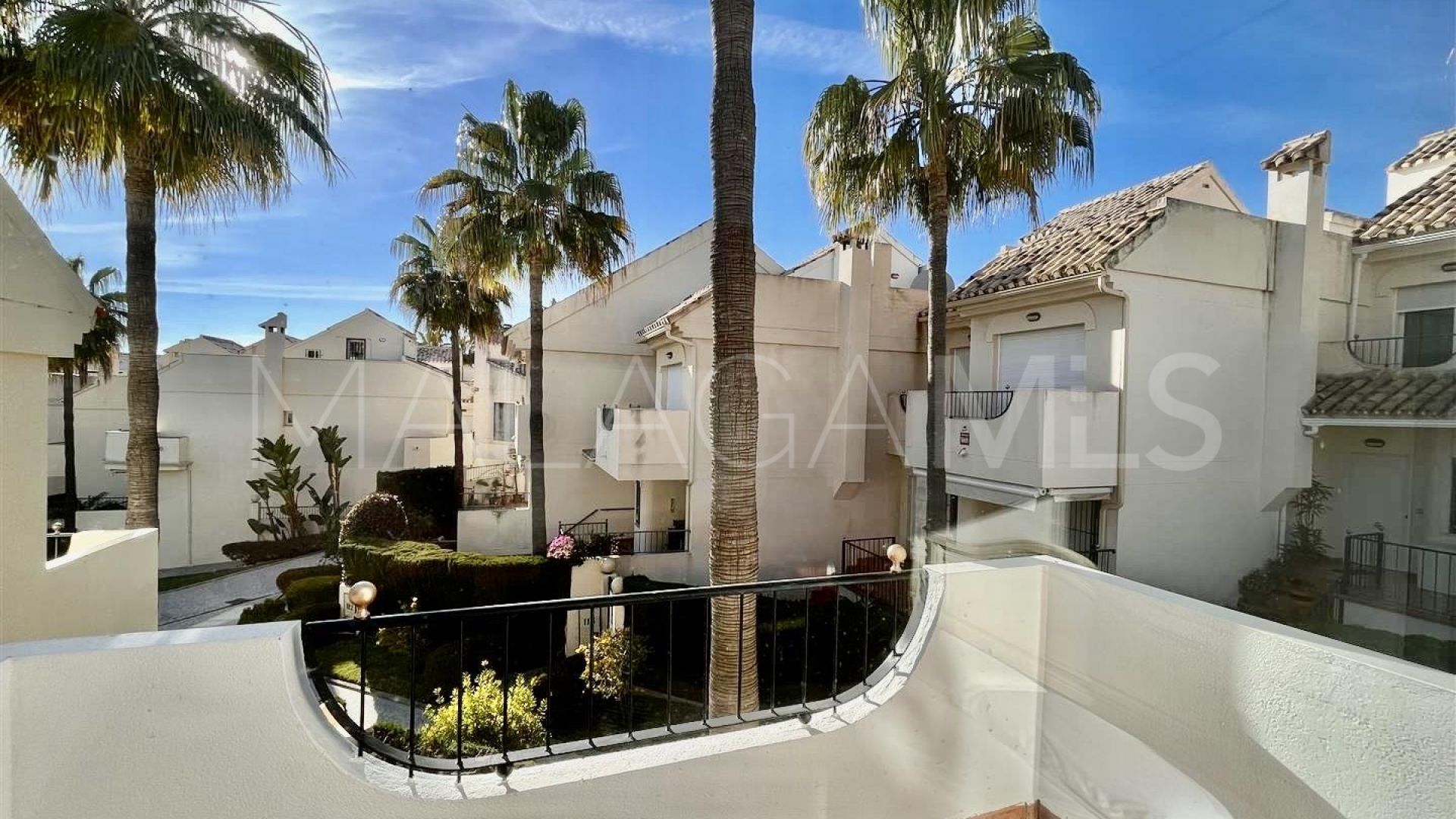 Radhus for sale in Costabella