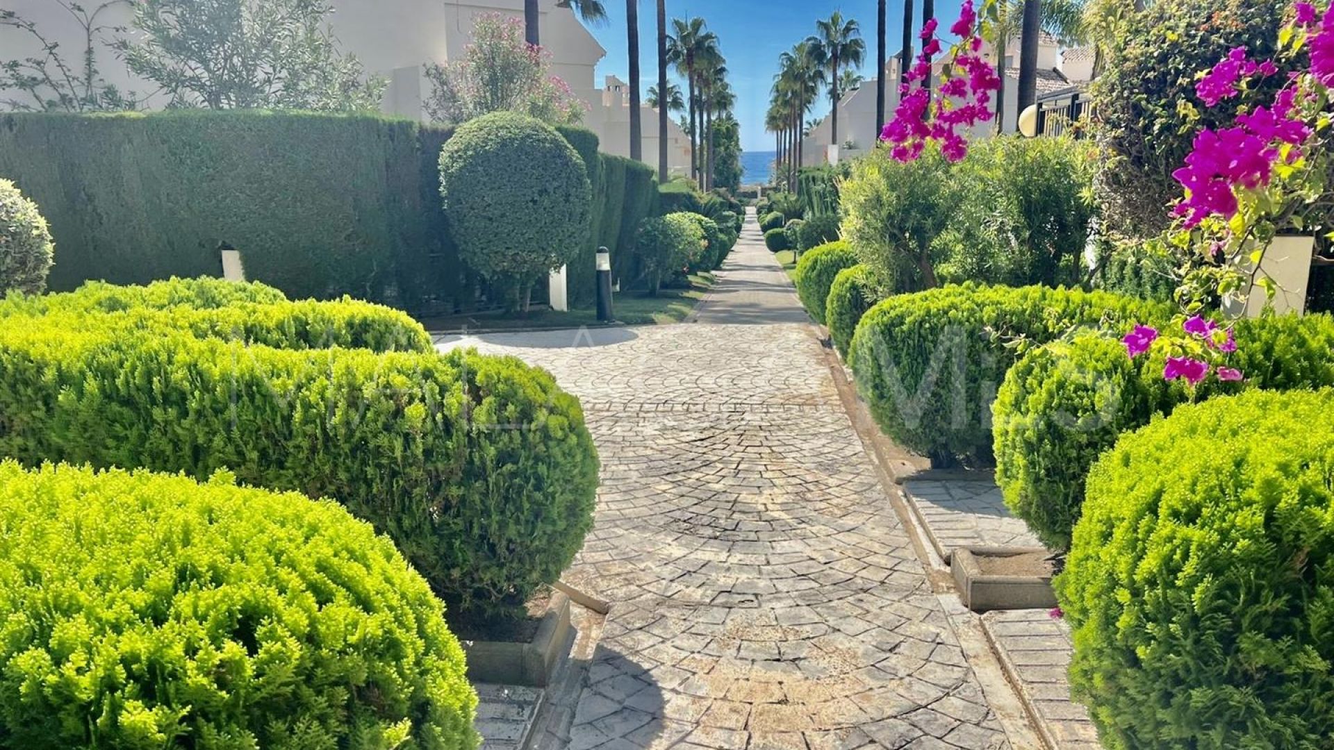 Radhus for sale in Costabella