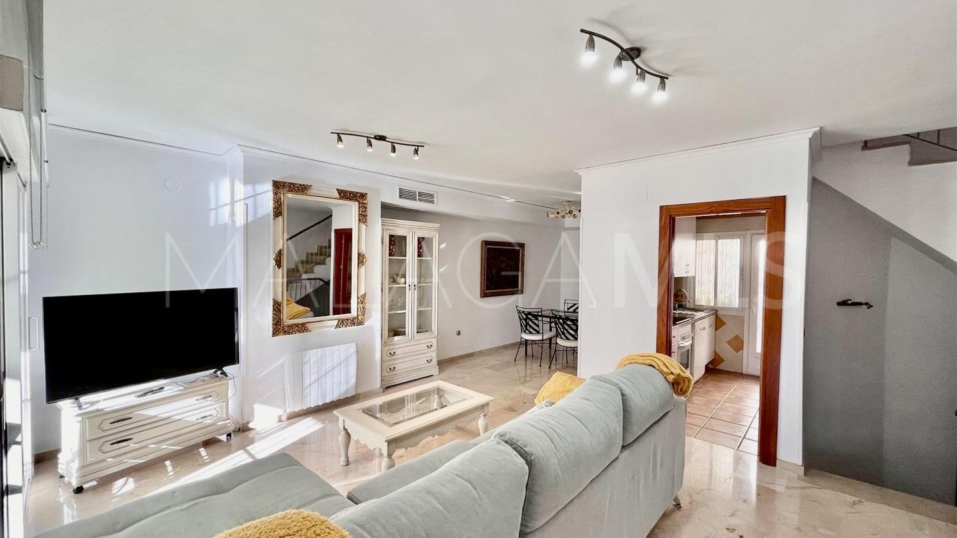 Radhus for sale in Costabella