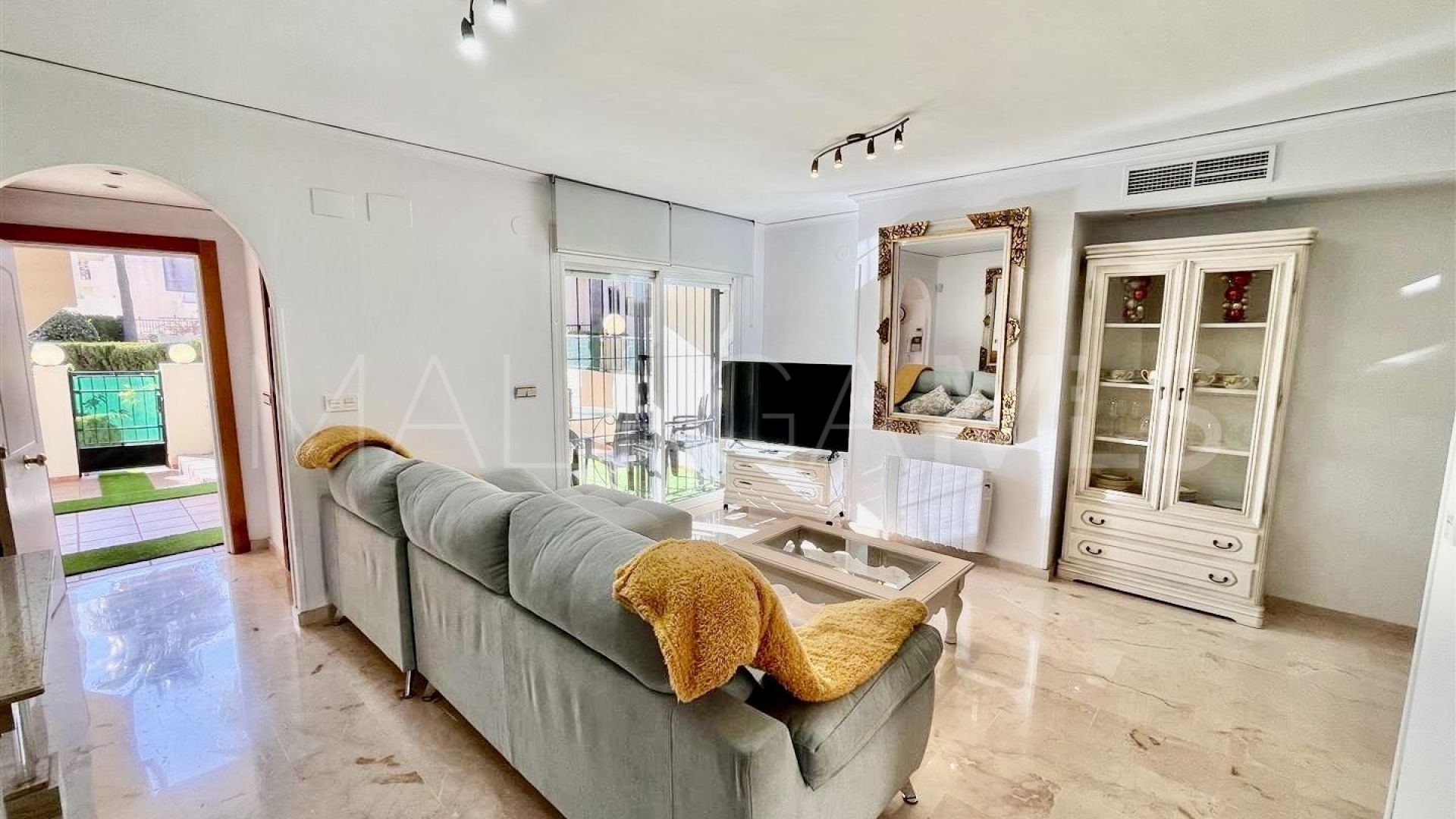 Radhus for sale in Costabella