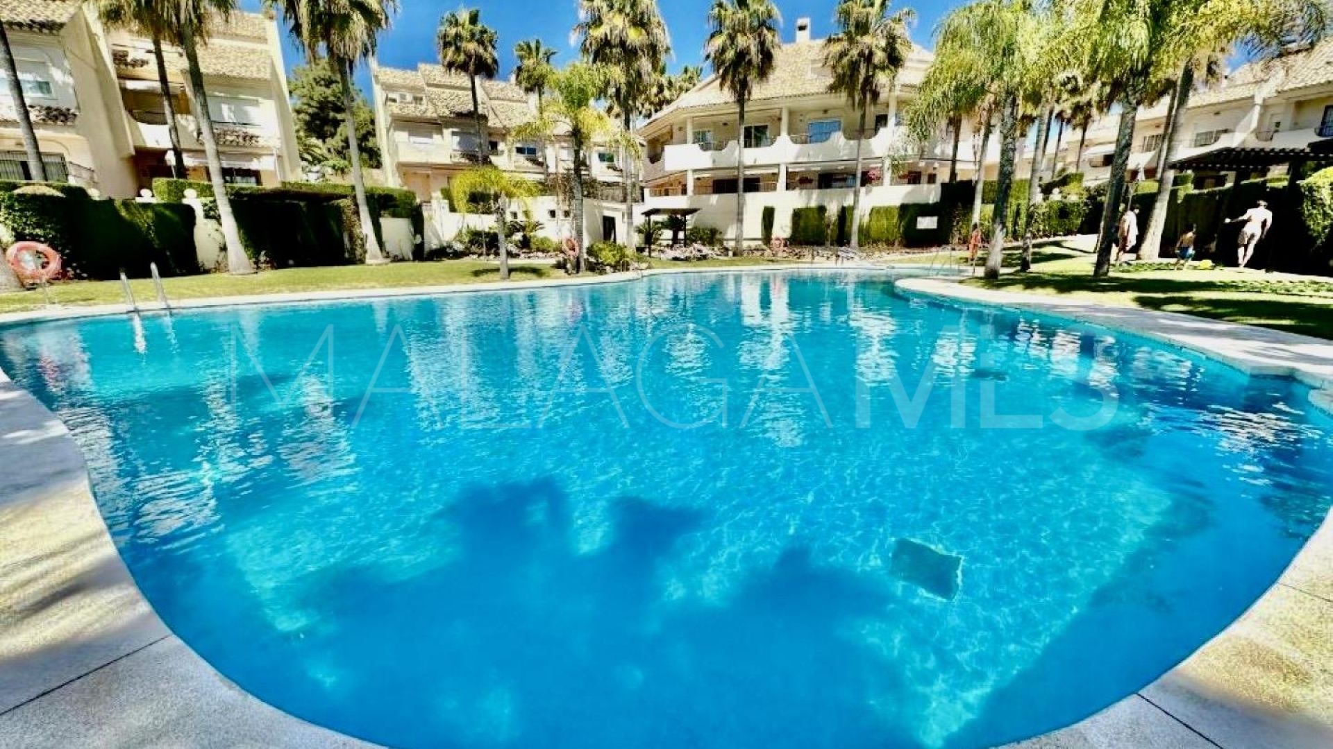 Radhus for sale in Costabella