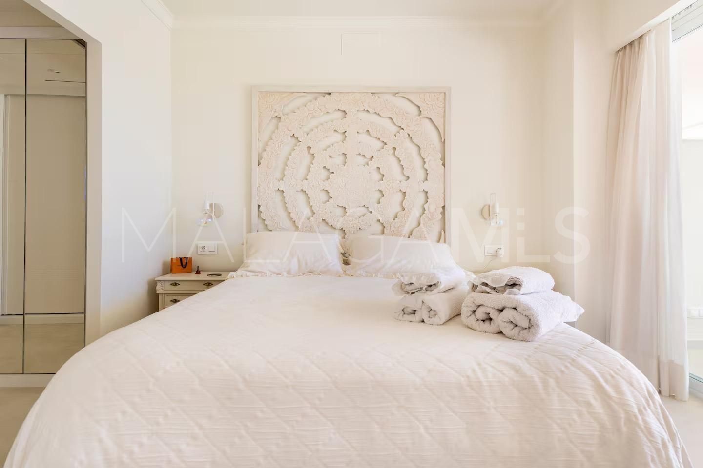 Buy Golden Mile apartment