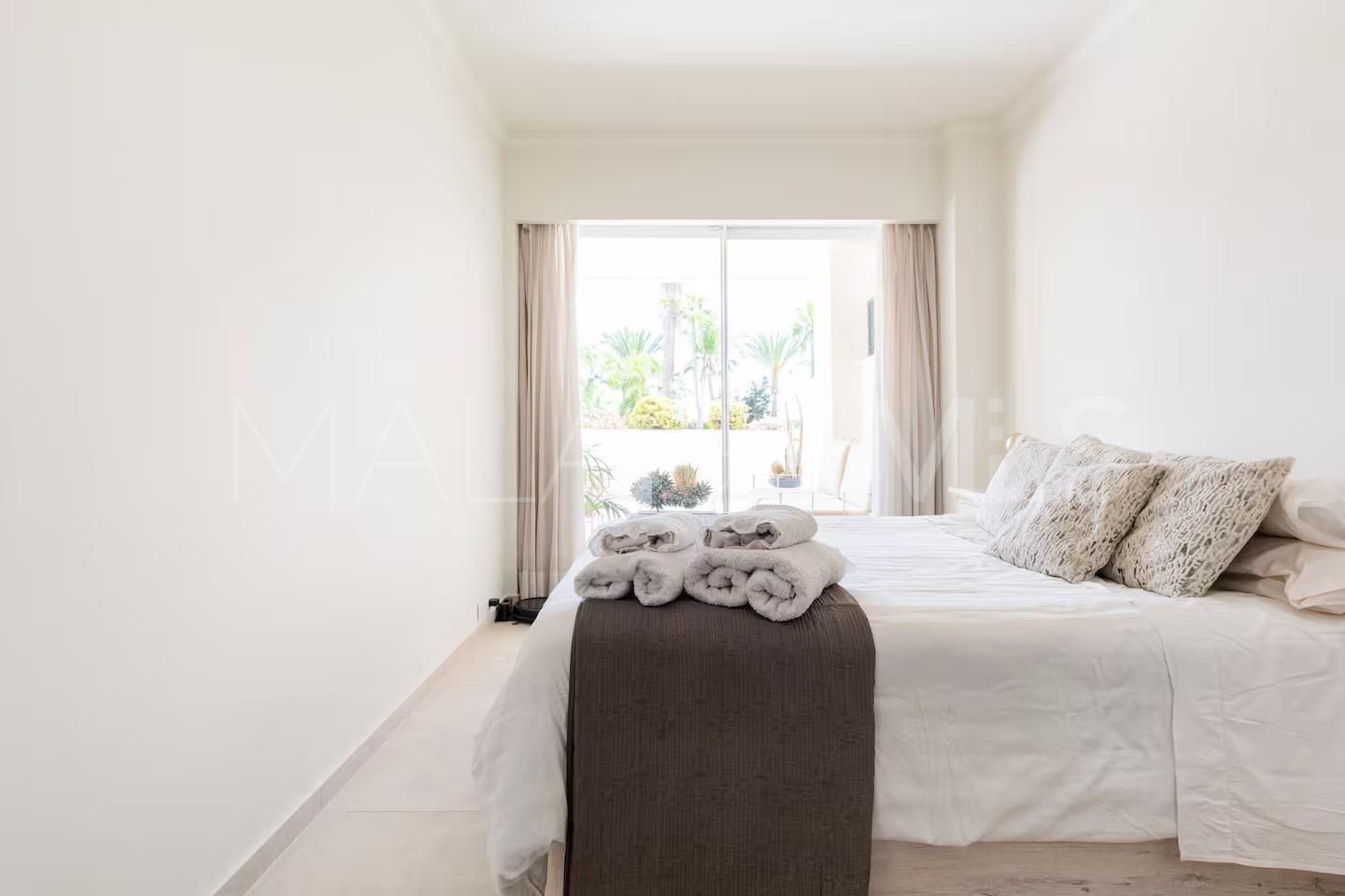 Buy Golden Mile apartment