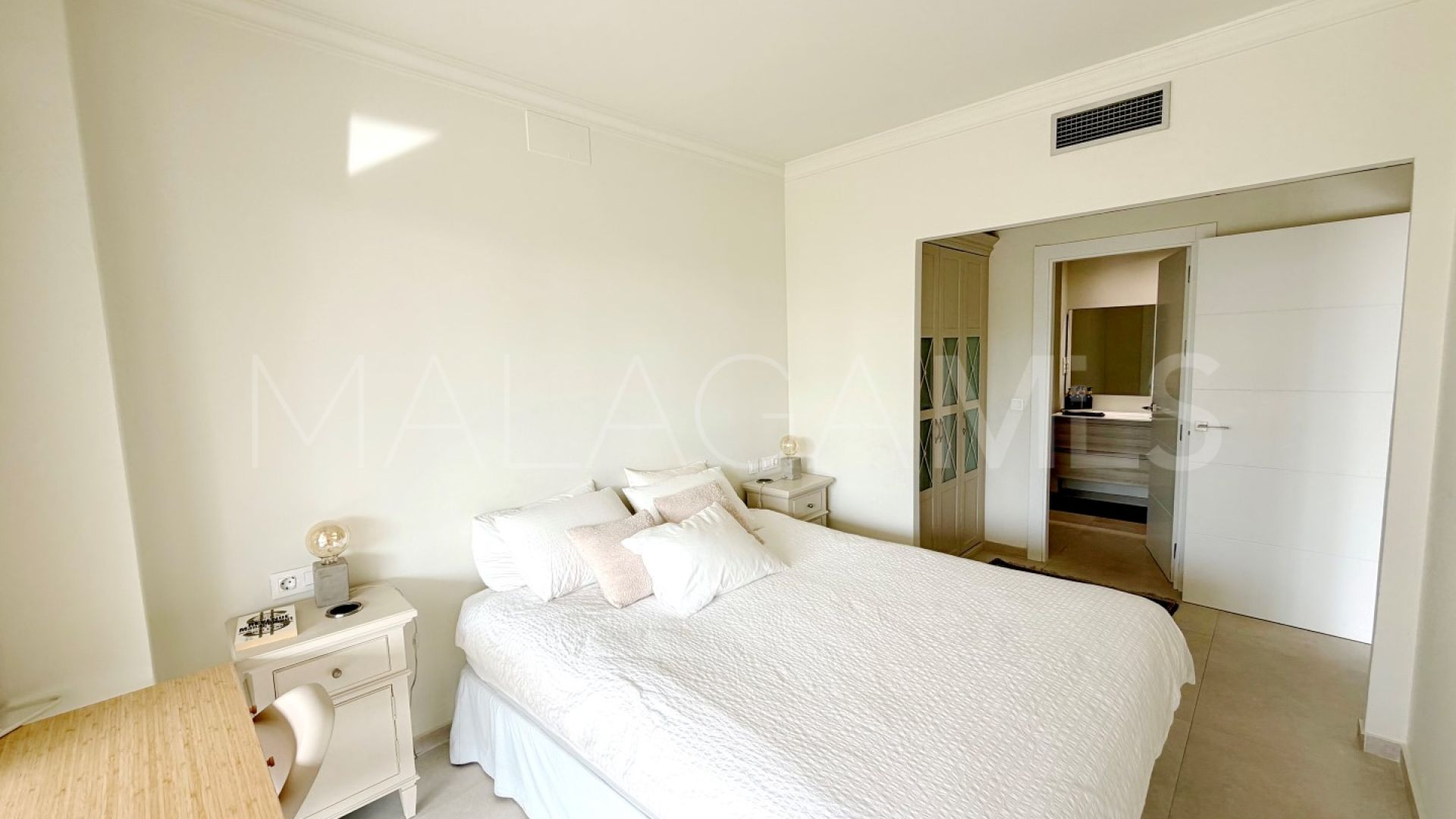 Buy Golden Mile apartment