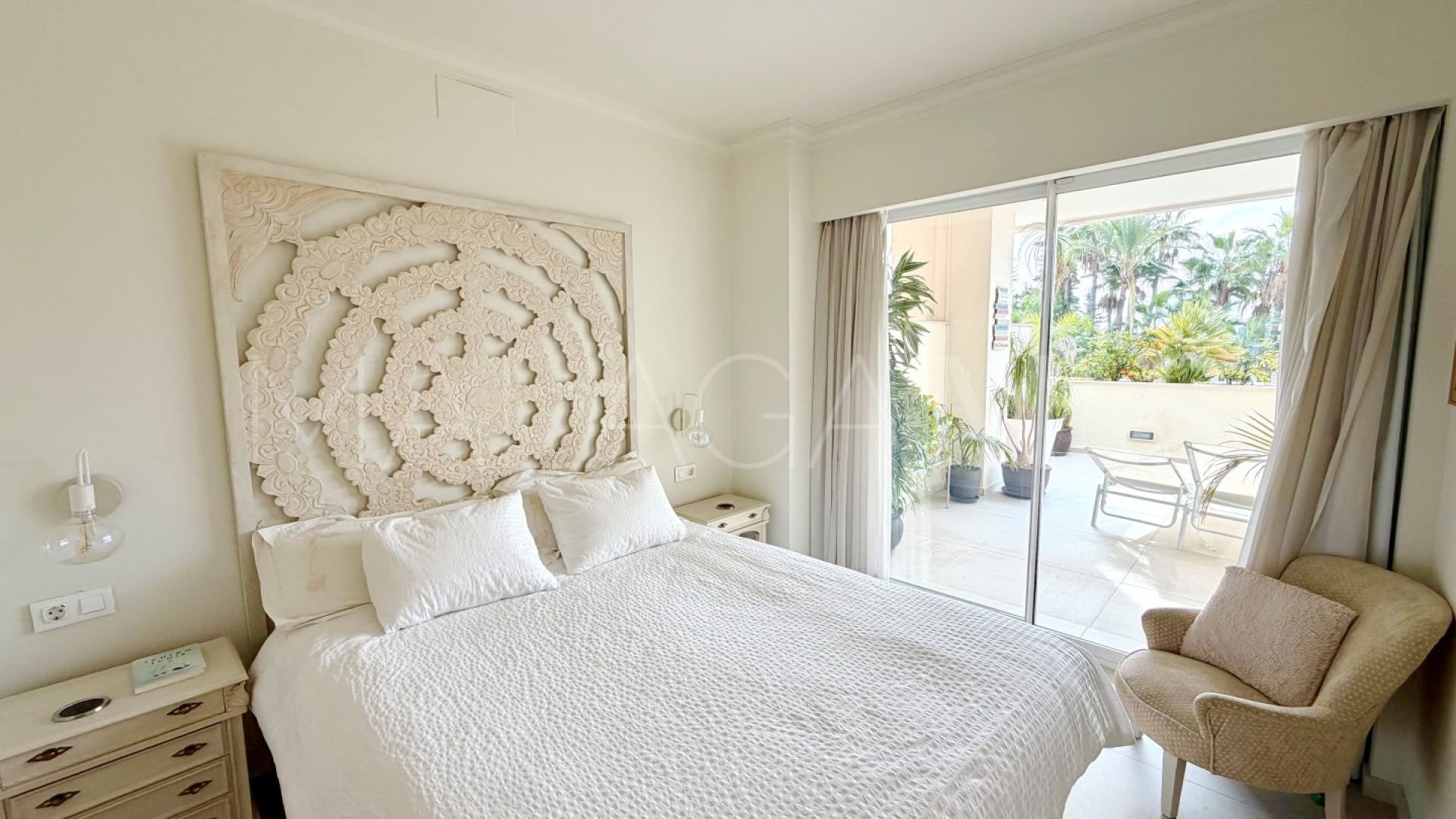 Buy Golden Mile apartment