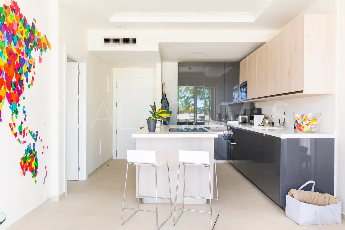 Buy Golden Mile apartment