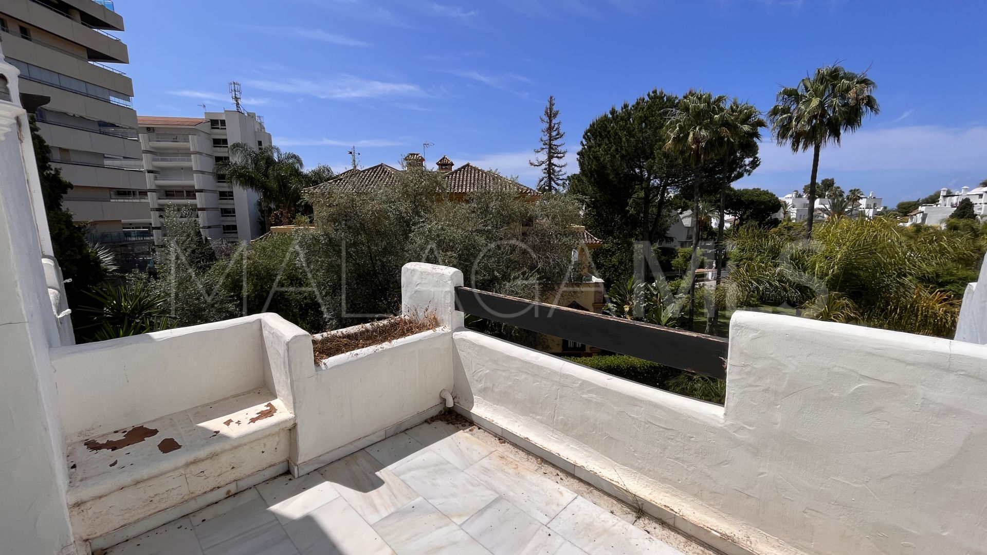 Zweistöckiges penthouse for sale in Alhambra del Mar