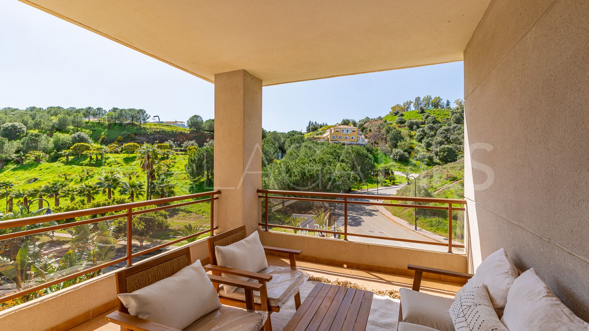 Se vende apartamento in Las Lagunas de 3 bedrooms