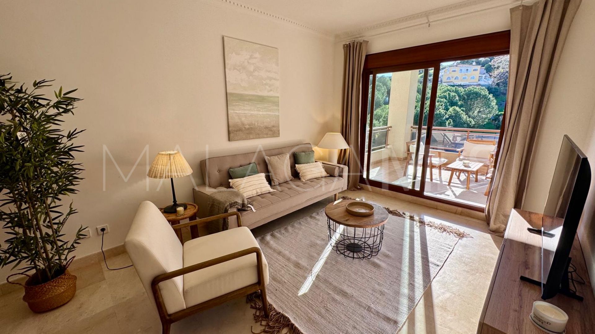 Apartamento for sale in Las Lagunas de 3 bedrooms