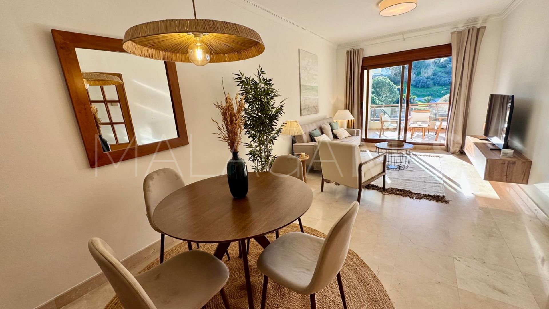 Apartamento for sale in Las Lagunas de 3 bedrooms