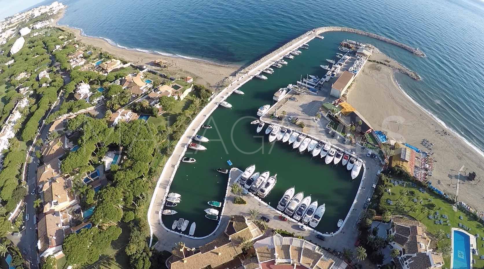 Villa for sale in Cabopino