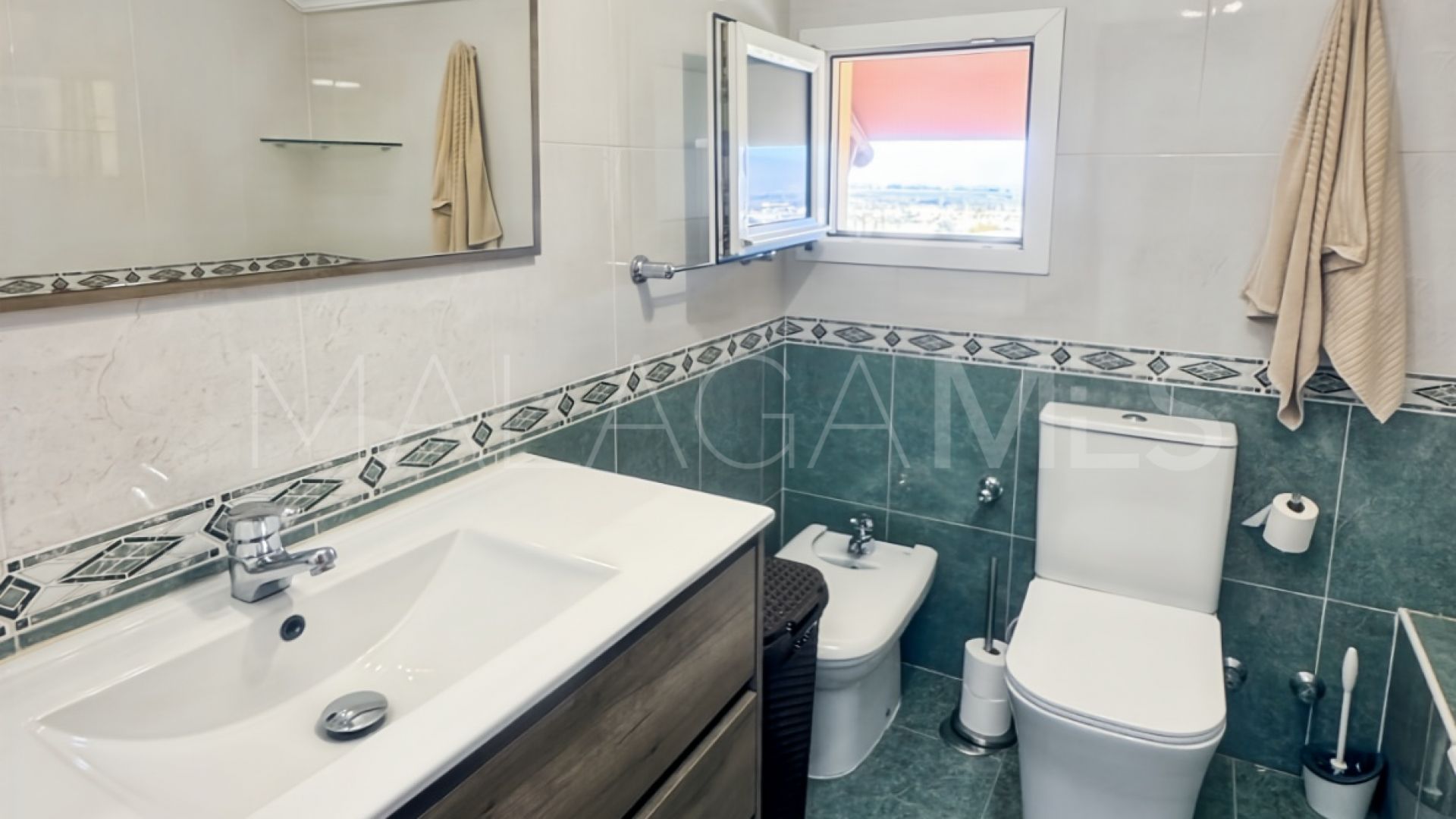 Semi detached house with 5 bedrooms for sale in Alhaurin de la Torre