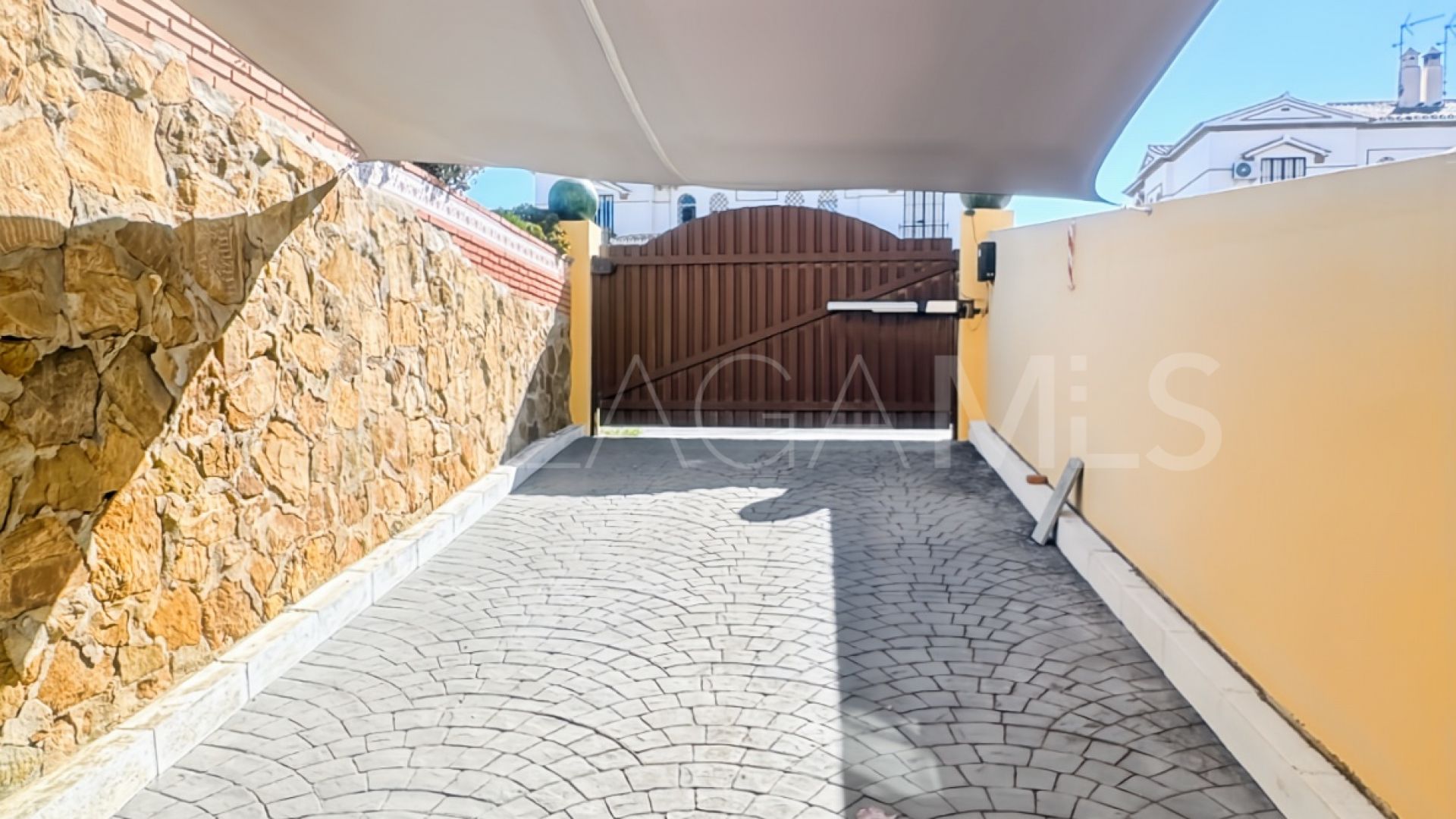 Semi detached house with 5 bedrooms for sale in Alhaurin de la Torre