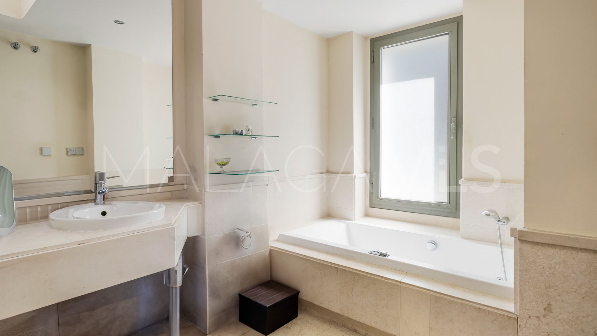 Duplex penthouse for sale in Tee 5